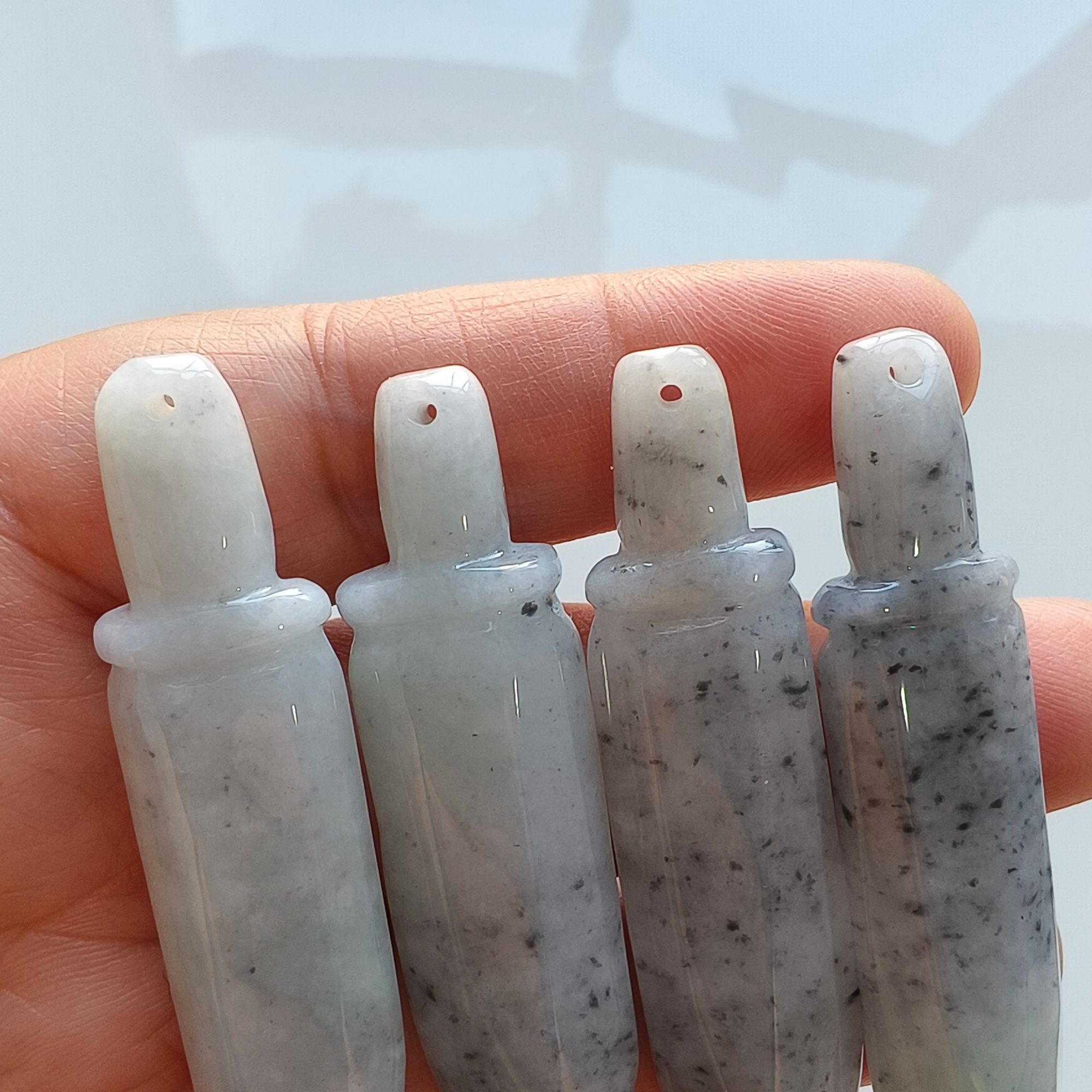 DDP 2pcs 57.5-60.5mm Natural Certificated Type A Black Chicken Species Burmese Jadeite Sword Pendant