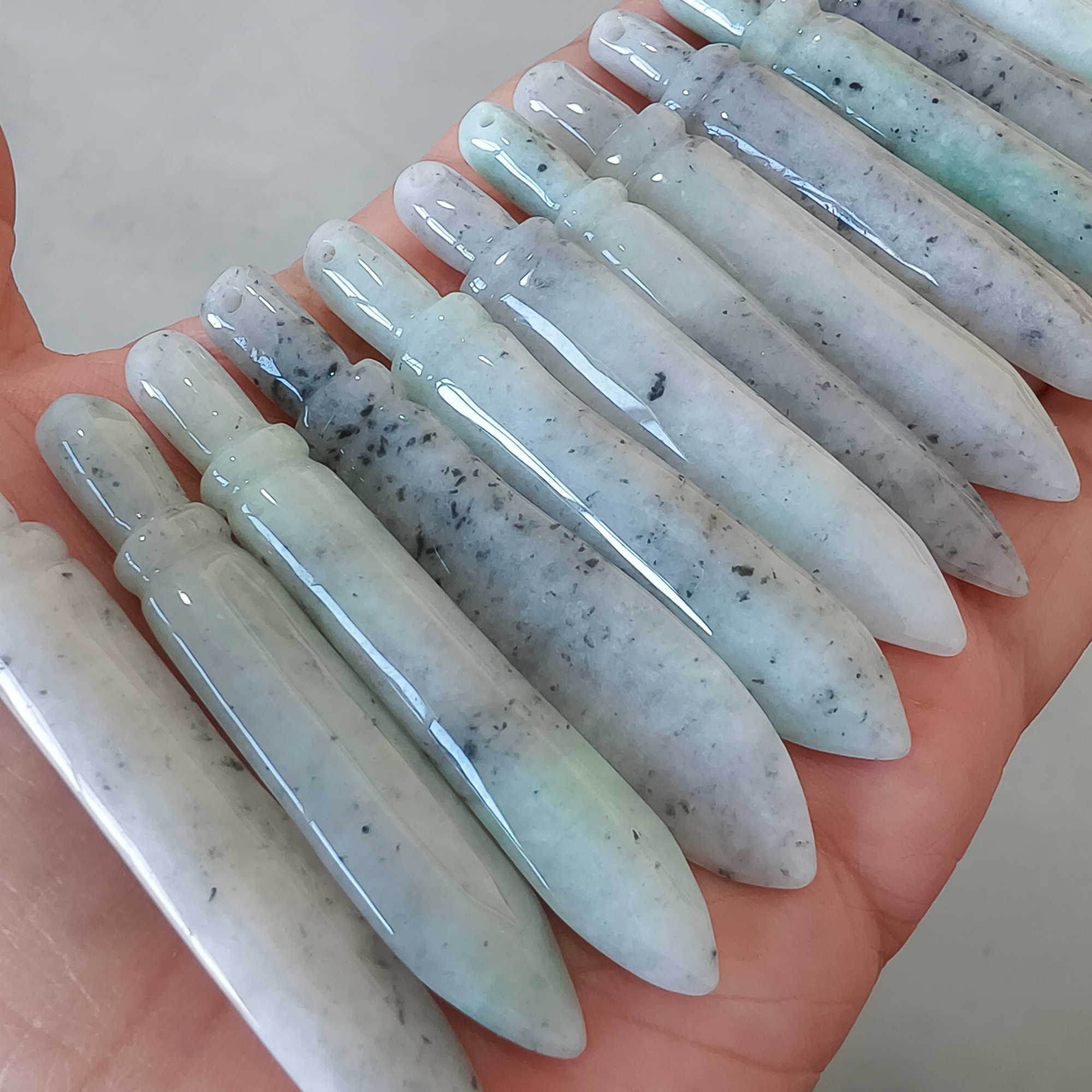DDP 2pcs 55.5-62.5mm Natural Certificated Type A Black Chicken Species Burmese Jadeite Sword Pendant