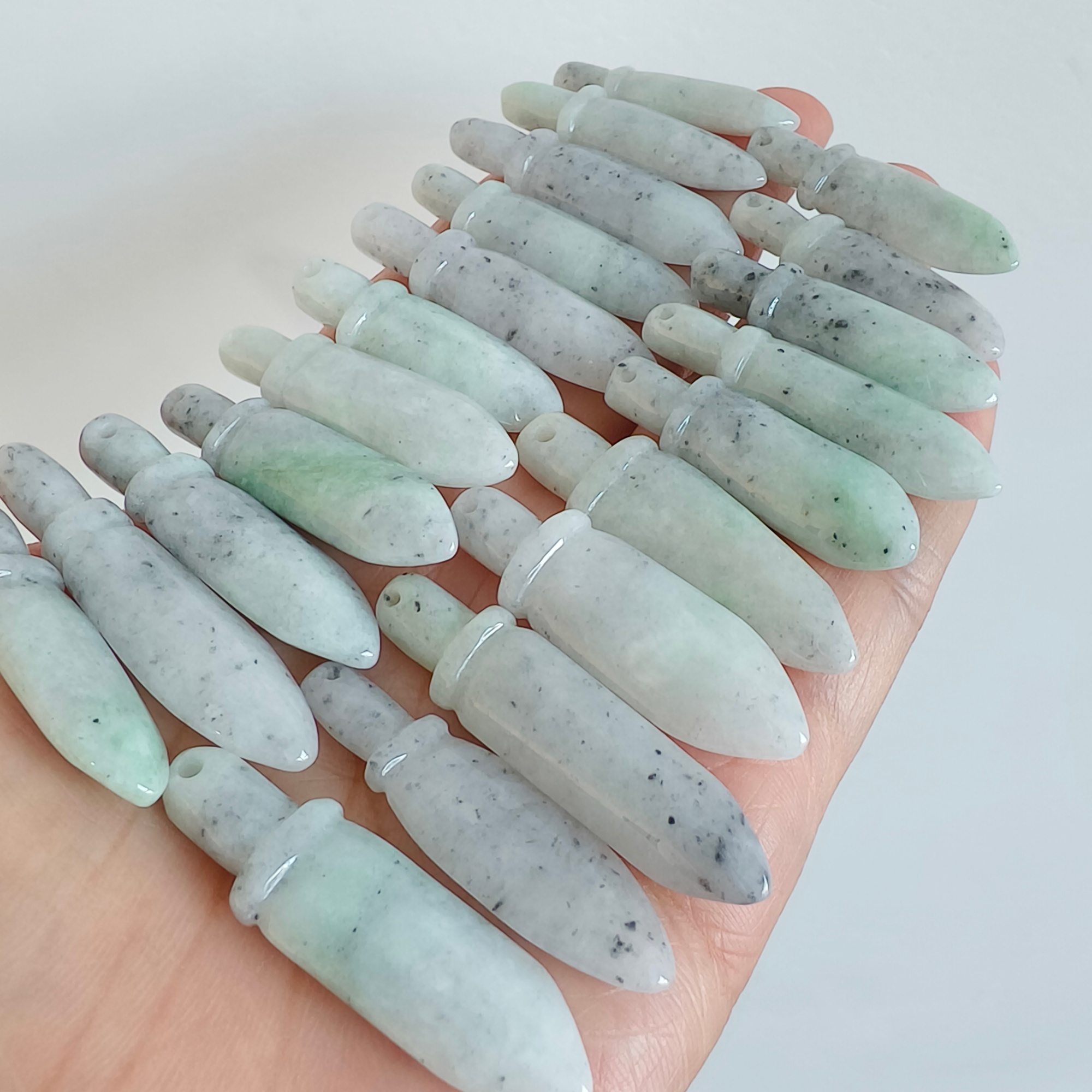 DDP 5pcs 35-43.5mm Natural Certificated Type A Black Chicken Species Burmese Jadeite Sword Pendant