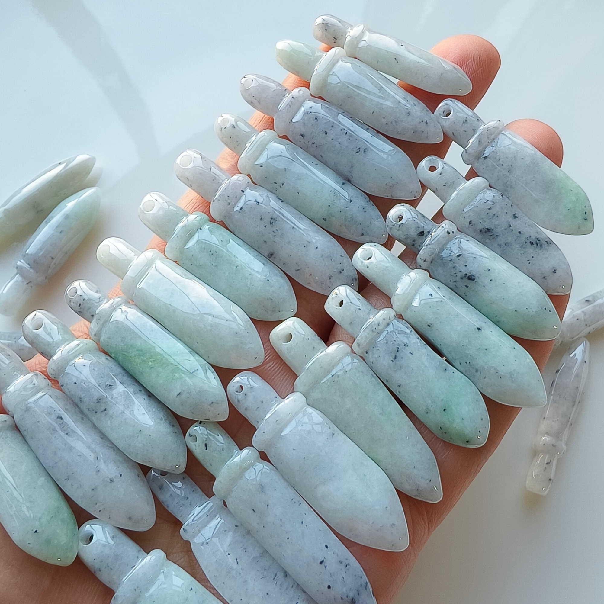 DDP 5pcs 35-43.5mm Natural Certificated Type A Black Chicken Species Burmese Jadeite Sword Pendant