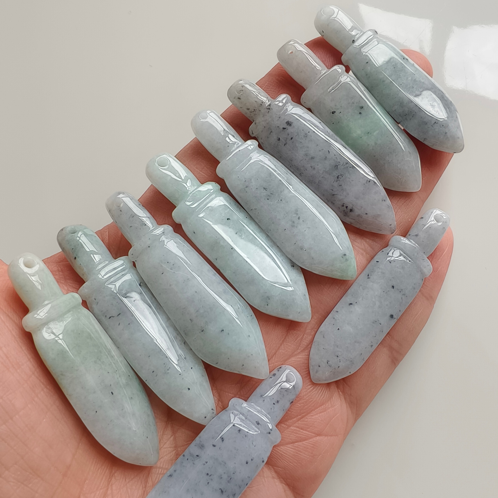 DDP 2pcs 50-51mm Natural Certificated Type A Black Chicken Species Burmese Jadeite Sword Pendant