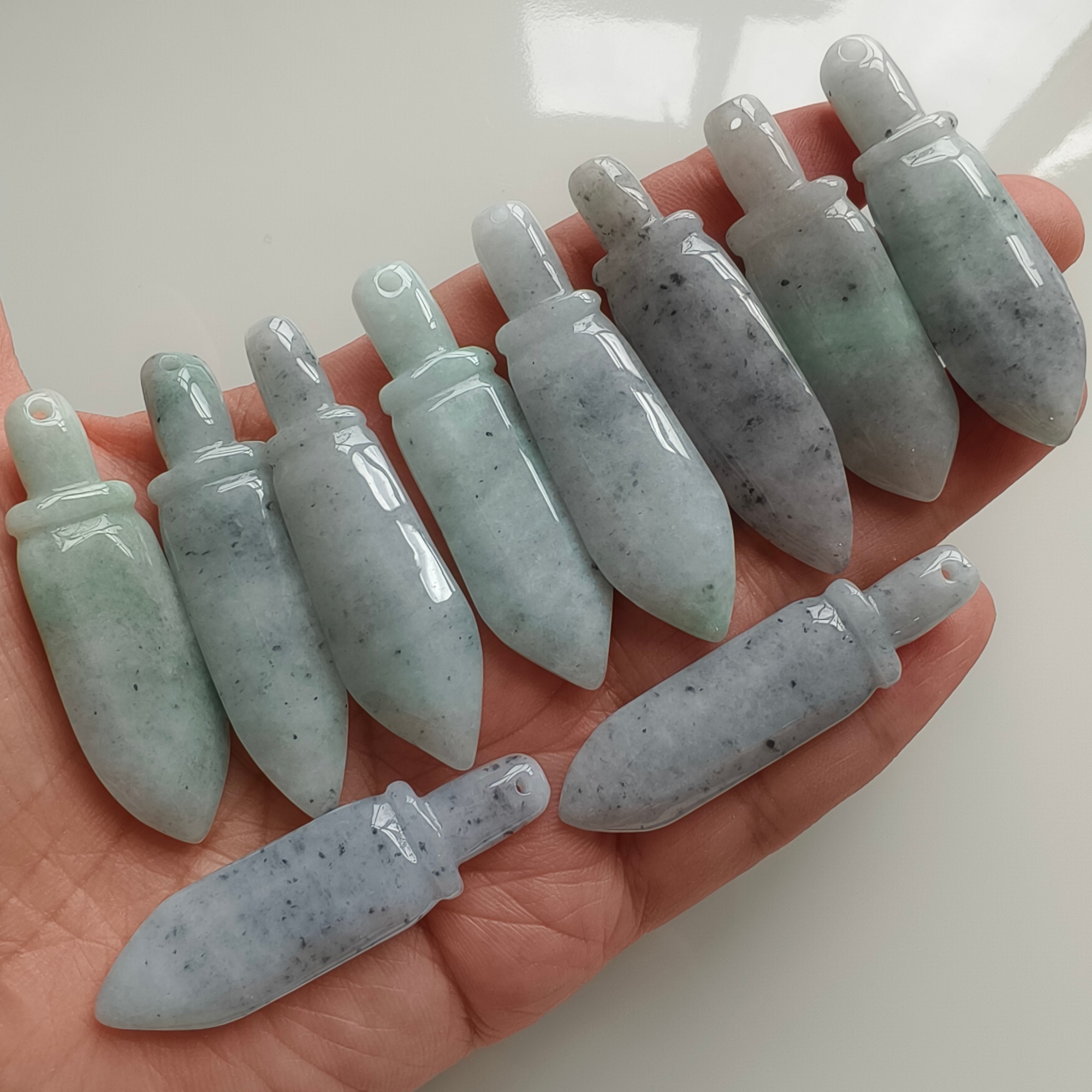 DDP 2pcs 50-51mm Natural Certificated Type A Black Chicken Species Burmese Jadeite Sword Pendant