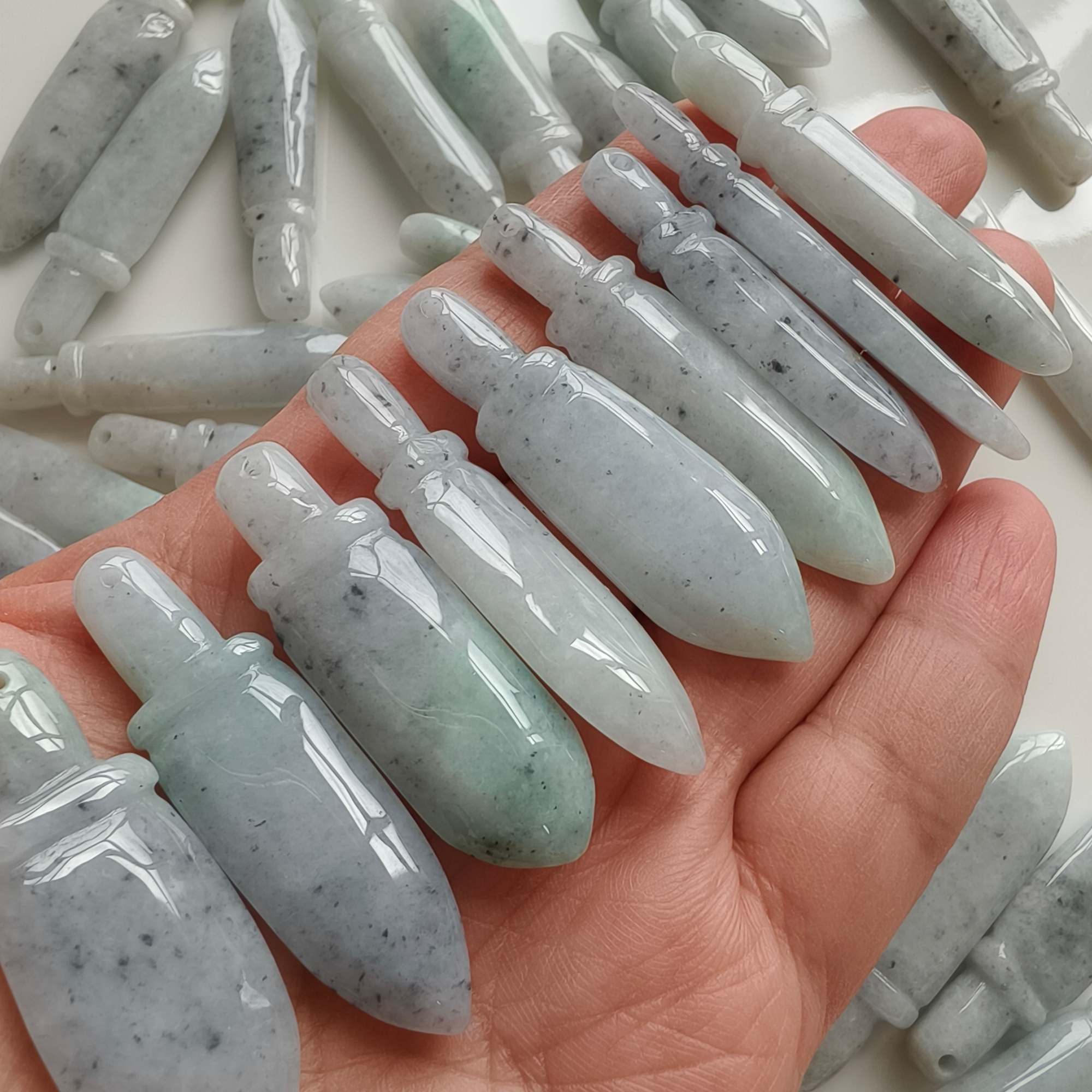 DDP 3pcs 43-50mm Natural Certificated Type A Black Chicken Species Burmese Jadeite Sword Pendant