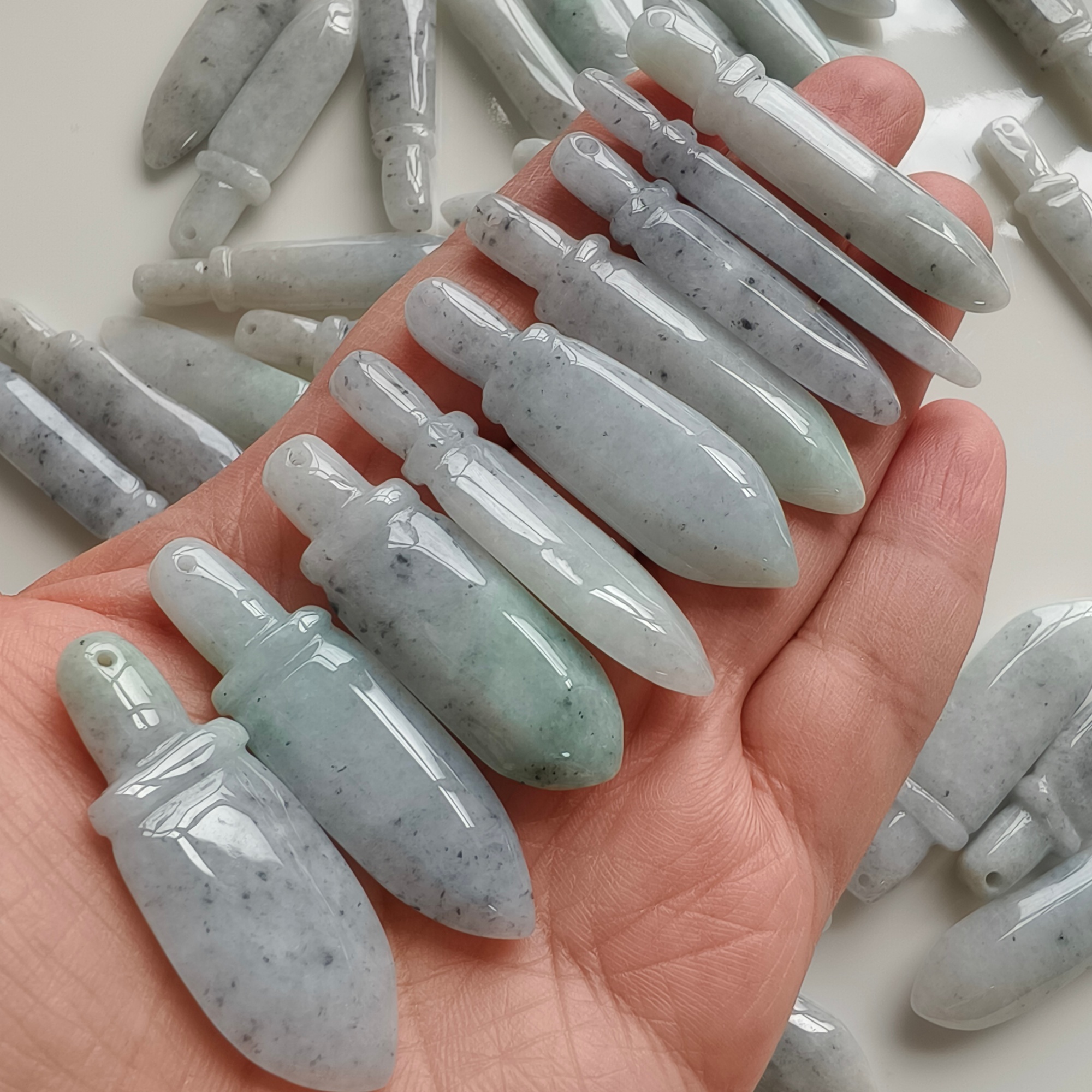 DDP 3pcs 43-50mm Natural Certificated Type A Black Chicken Species Burmese Jadeite Sword Pendant