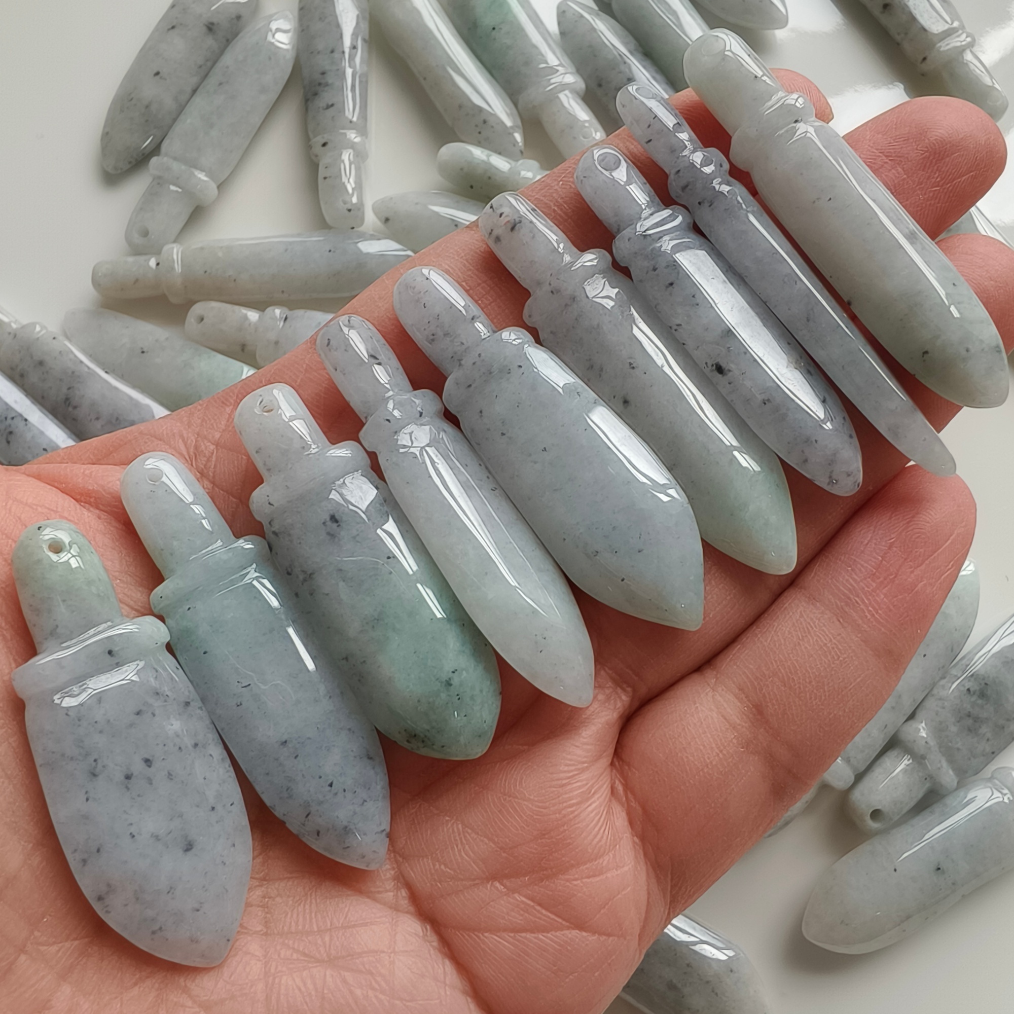 DDP 3pcs 43-50mm Natural Certificated Type A Black Chicken Species Burmese Jadeite Sword Pendant