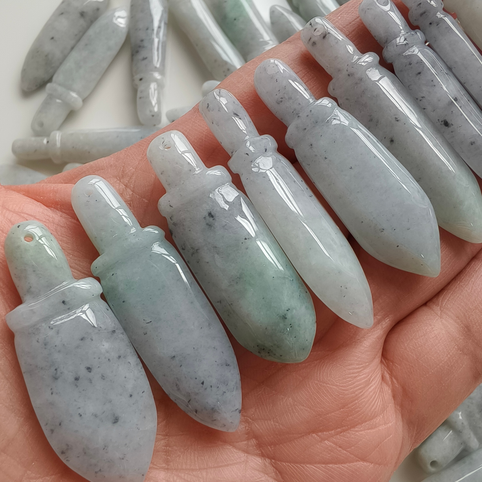 DDP 3pcs 43-50mm Natural Certificated Type A Black Chicken Species Burmese Jadeite Sword Pendant