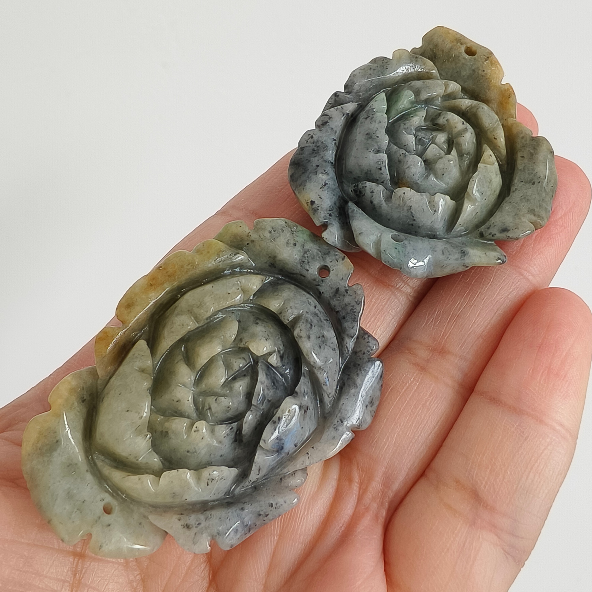 DDP 44.5-52mm Natural Certificated Black Chicken Species Yellow Burmese Jadeite Rose Pendant