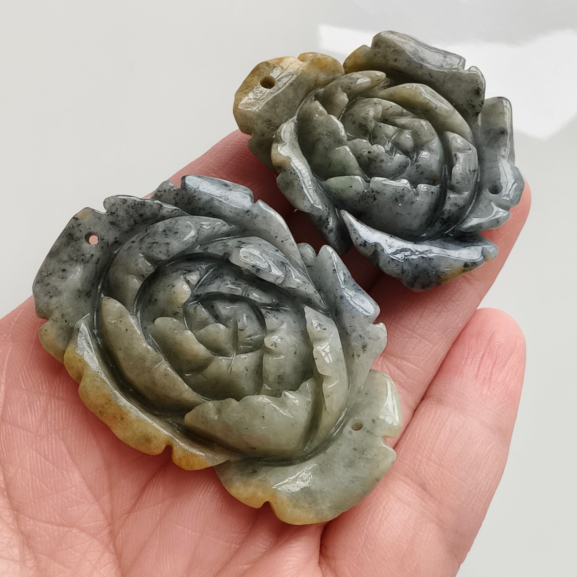 DDP 44.5-52mm Natural Certificated Black Chicken Species Yellow Burmese Jadeite Rose Pendant
