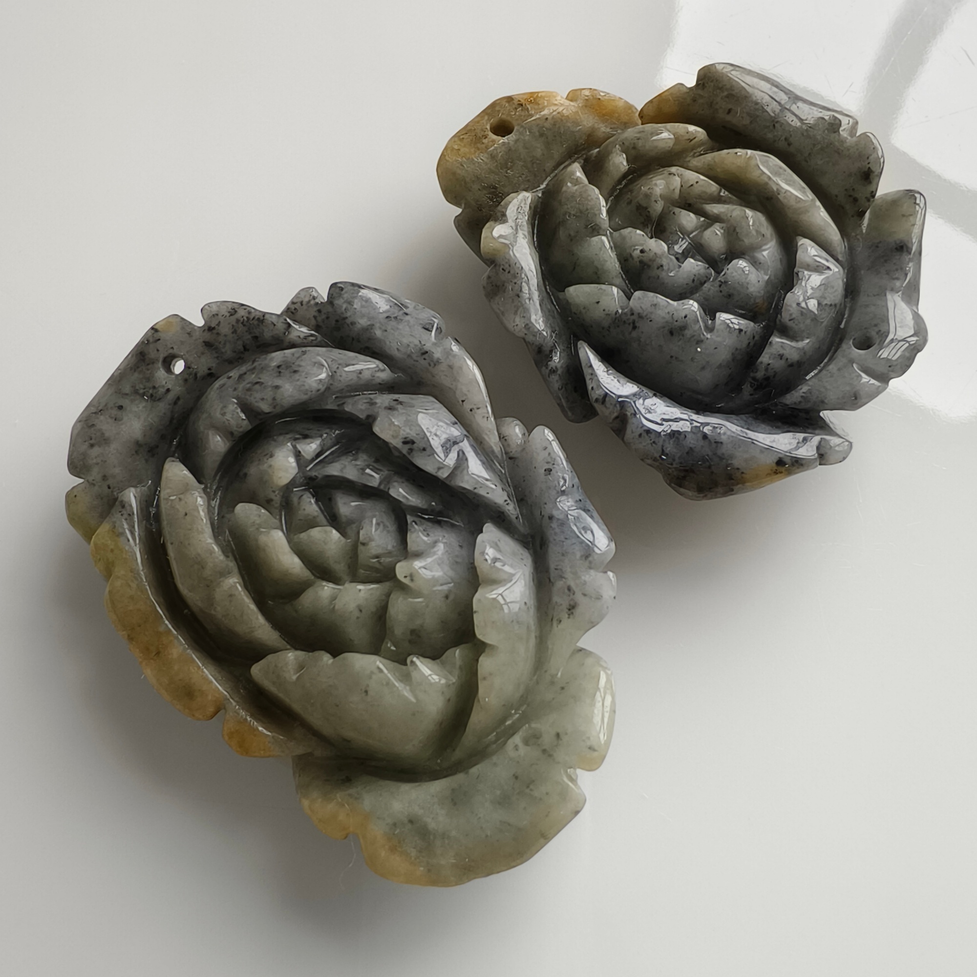 DDP 44.5-52mm Natural Certificated Black Chicken Species Yellow Burmese Jadeite Rose Pendant