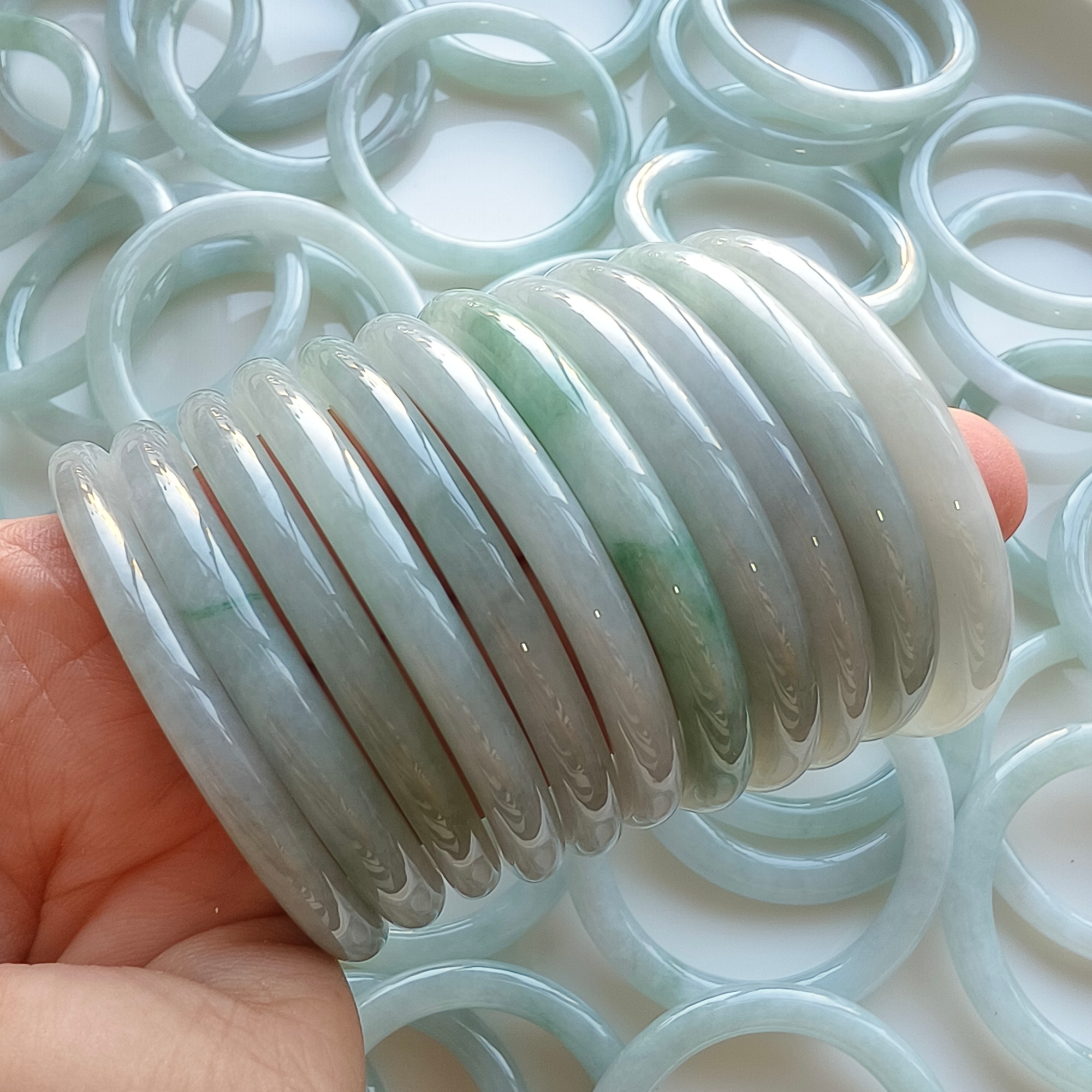 DDP 37.5-43mm Natural Type A Untreated Light Green Burmese Jadeite Round Band Kid’s Bangle