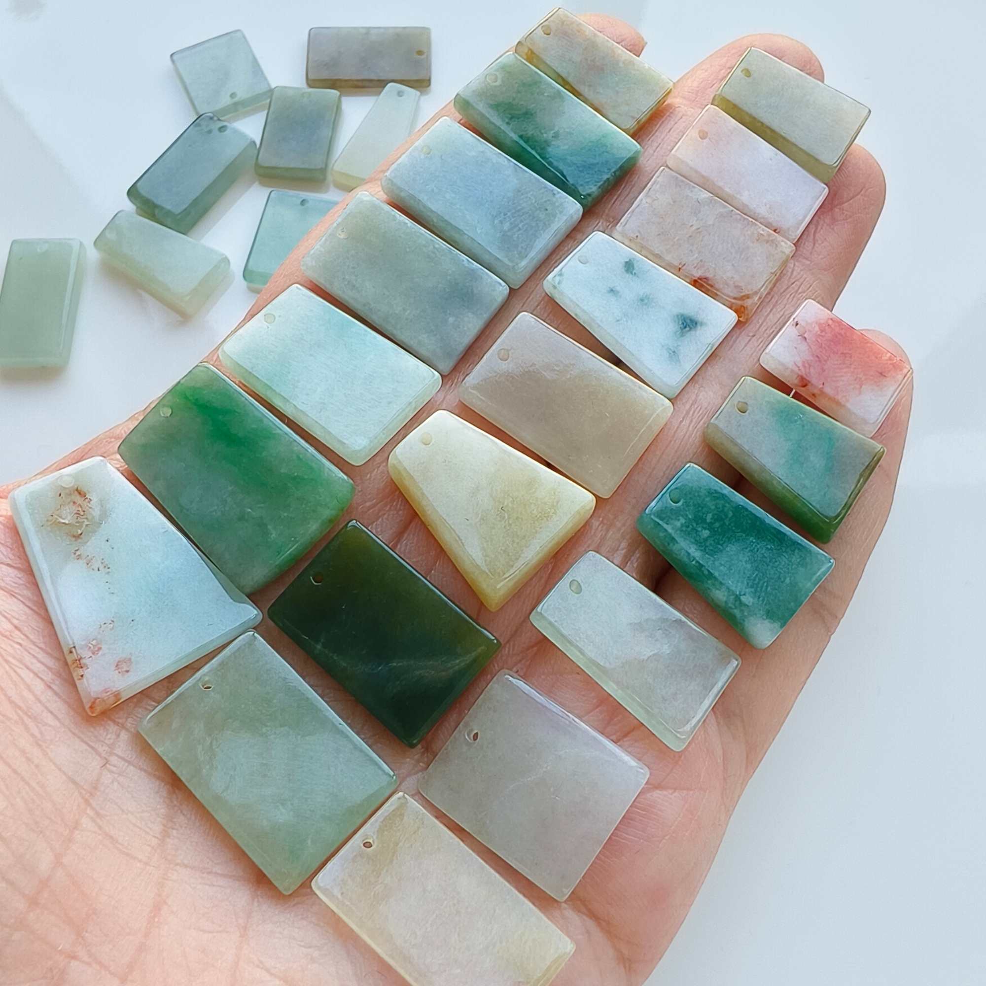 DDP 5pcs 14.5-23mm Natural Certificated Multi Color Burmese Jadeite Rectangle Trapezoid Plain Plaque