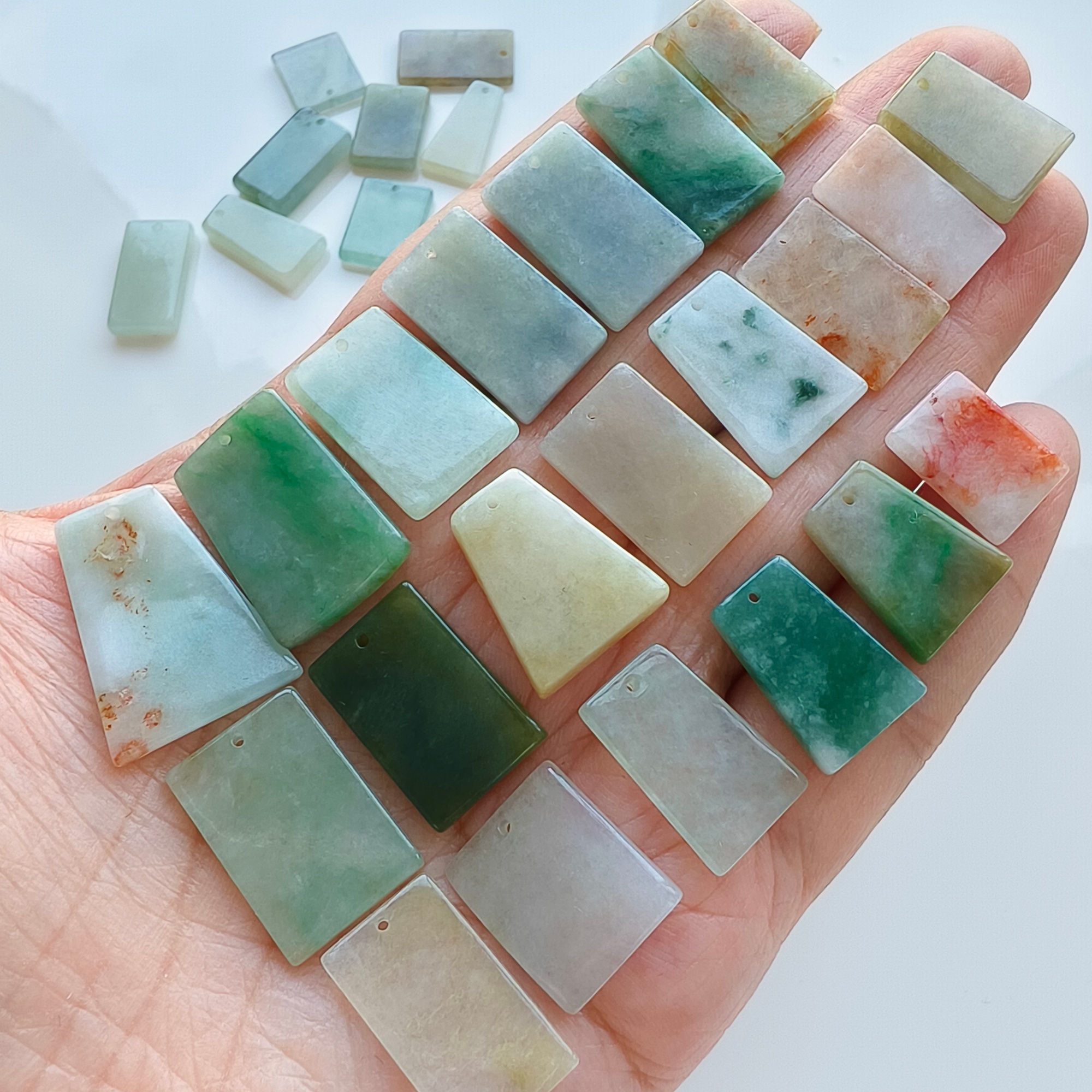 DDP 5pcs 14.5-23mm Natural Certificated Multi Color Burmese Jadeite Rectangle Trapezoid Plain Plaque