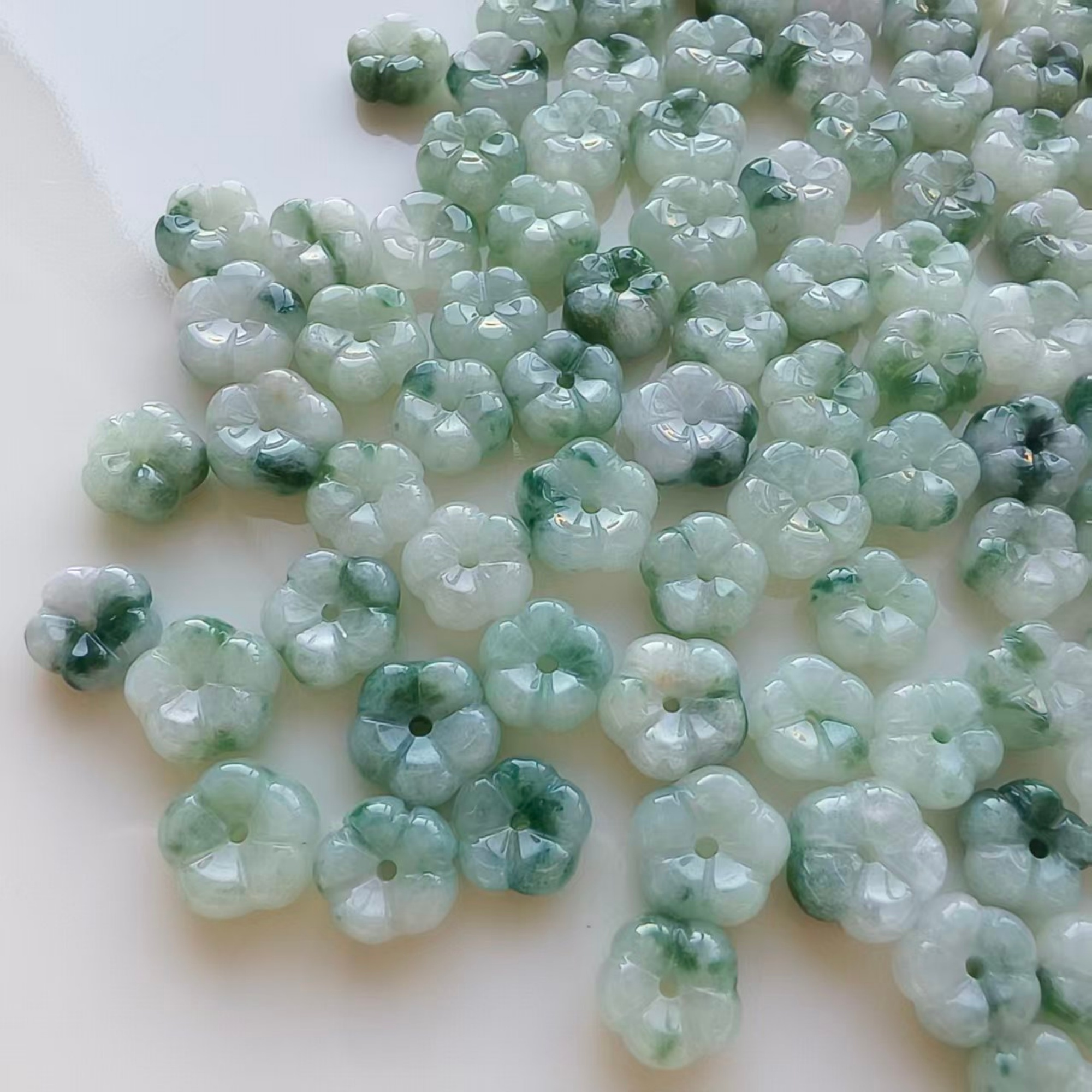 DDP 5pcs 8-9mm Natural Type A Untreated Moss In Snow Burmese Jadeite Flower Beads