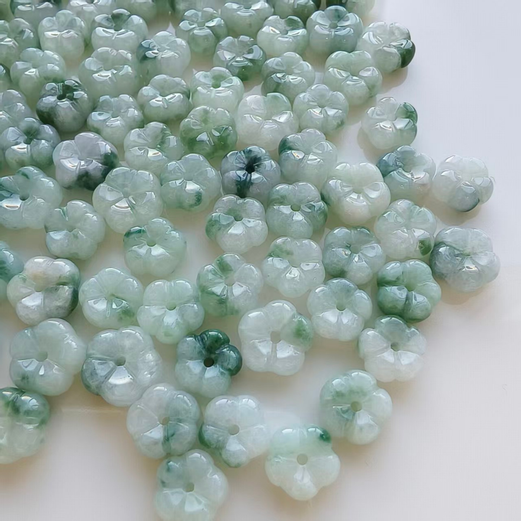 DDP 5pcs 8-9mm Natural Type A Untreated Moss In Snow Burmese Jadeite Flower Beads