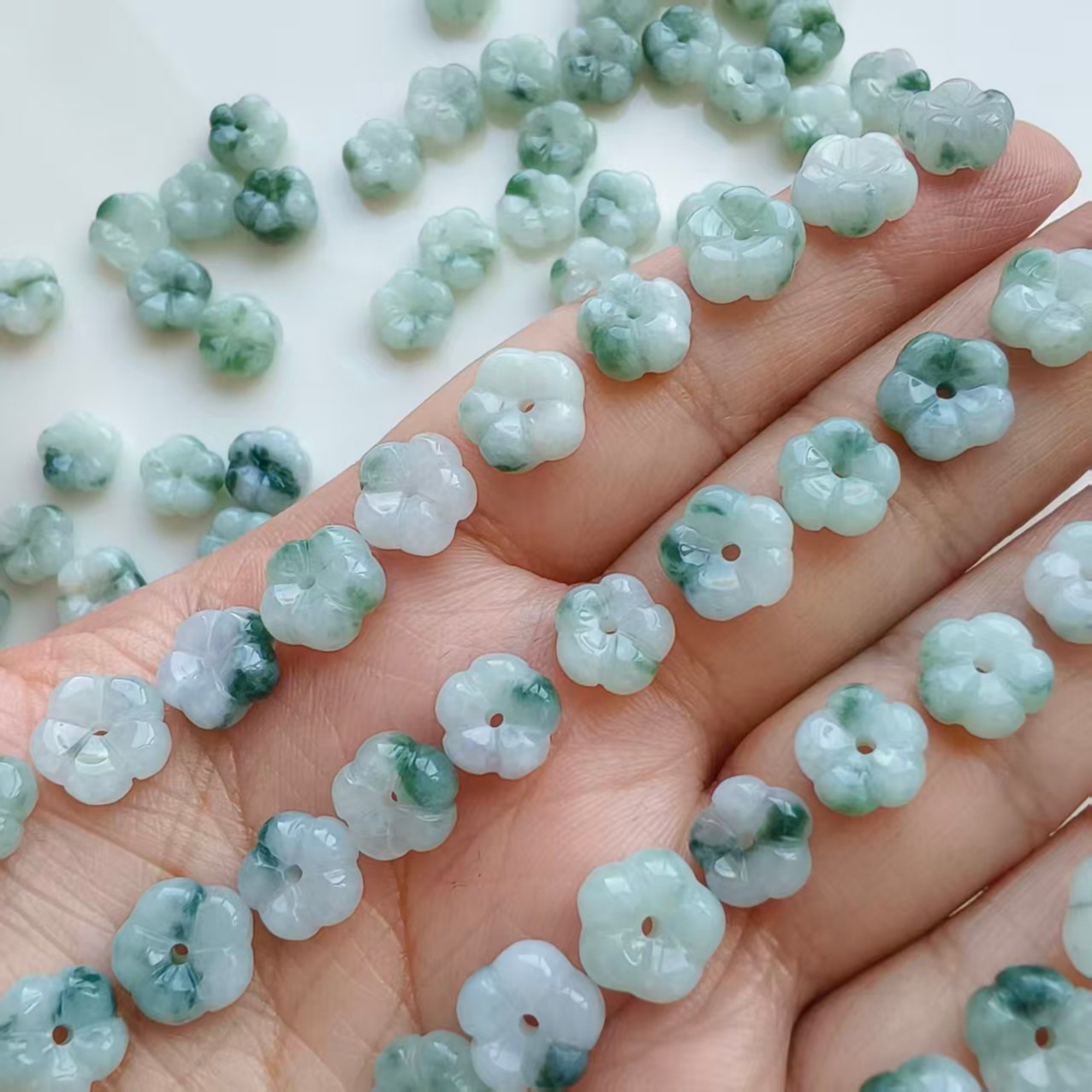 DDP 5pcs 8-9mm Natural Type A Untreated Moss In Snow Burmese Jadeite Flower Beads