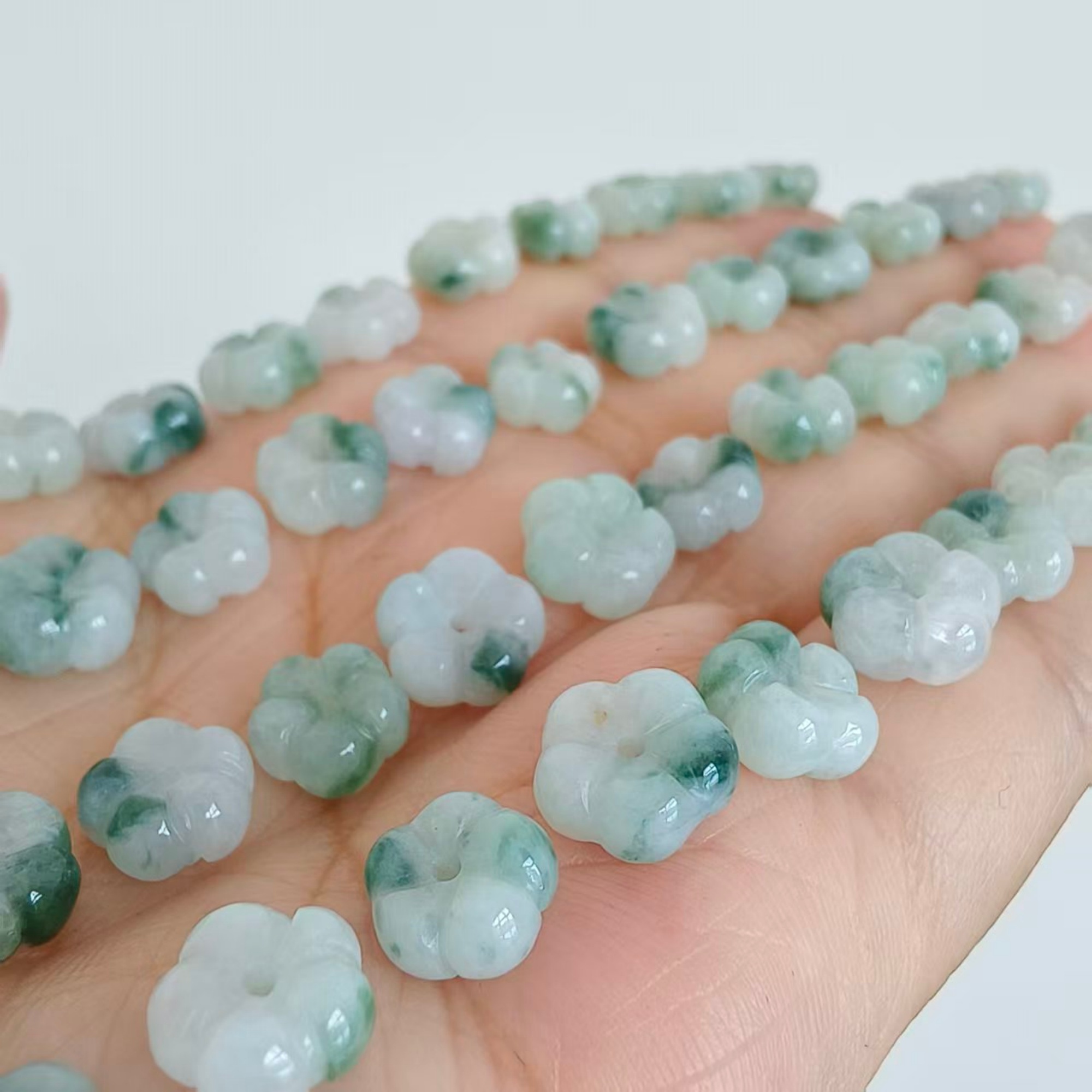 DDP 5pcs 8-9mm Natural Type A Untreated Moss In Snow Burmese Jadeite Flower Beads