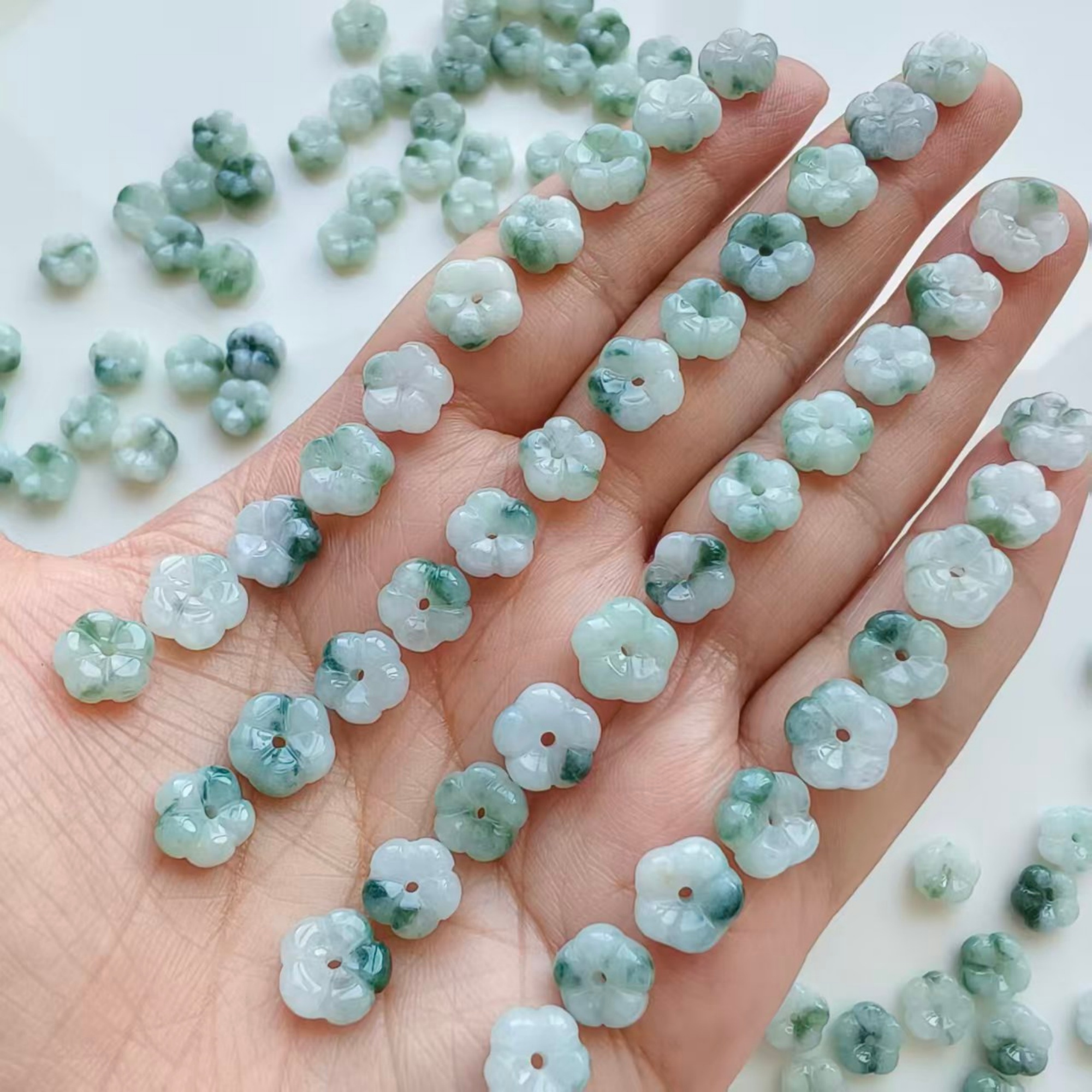DDP 5pcs 8-9mm Natural Type A Untreated Moss In Snow Burmese Jadeite Flower Beads