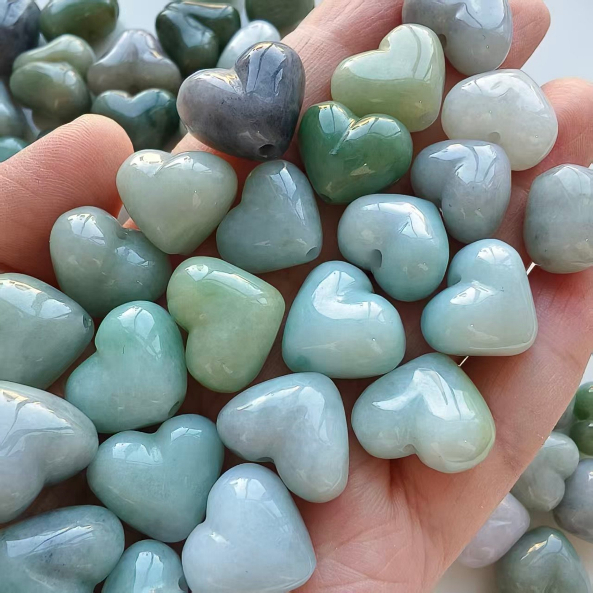 DDP 5pcs 18-22mm Natural Certificated Type A Untreated White Green Burmese Jadeite Heart Beads