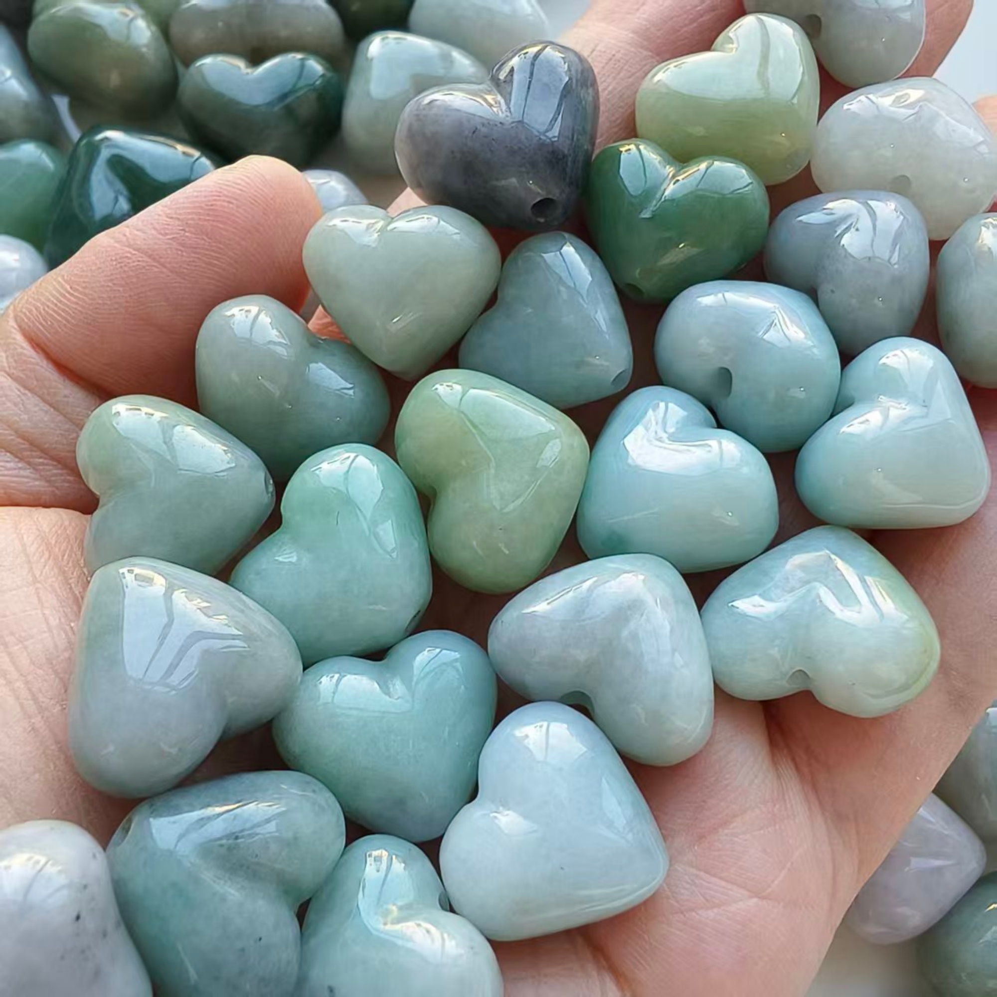 DDP 5pcs 18-22mm Natural Certificated Type A Untreated White Green Burmese Jadeite Heart Beads