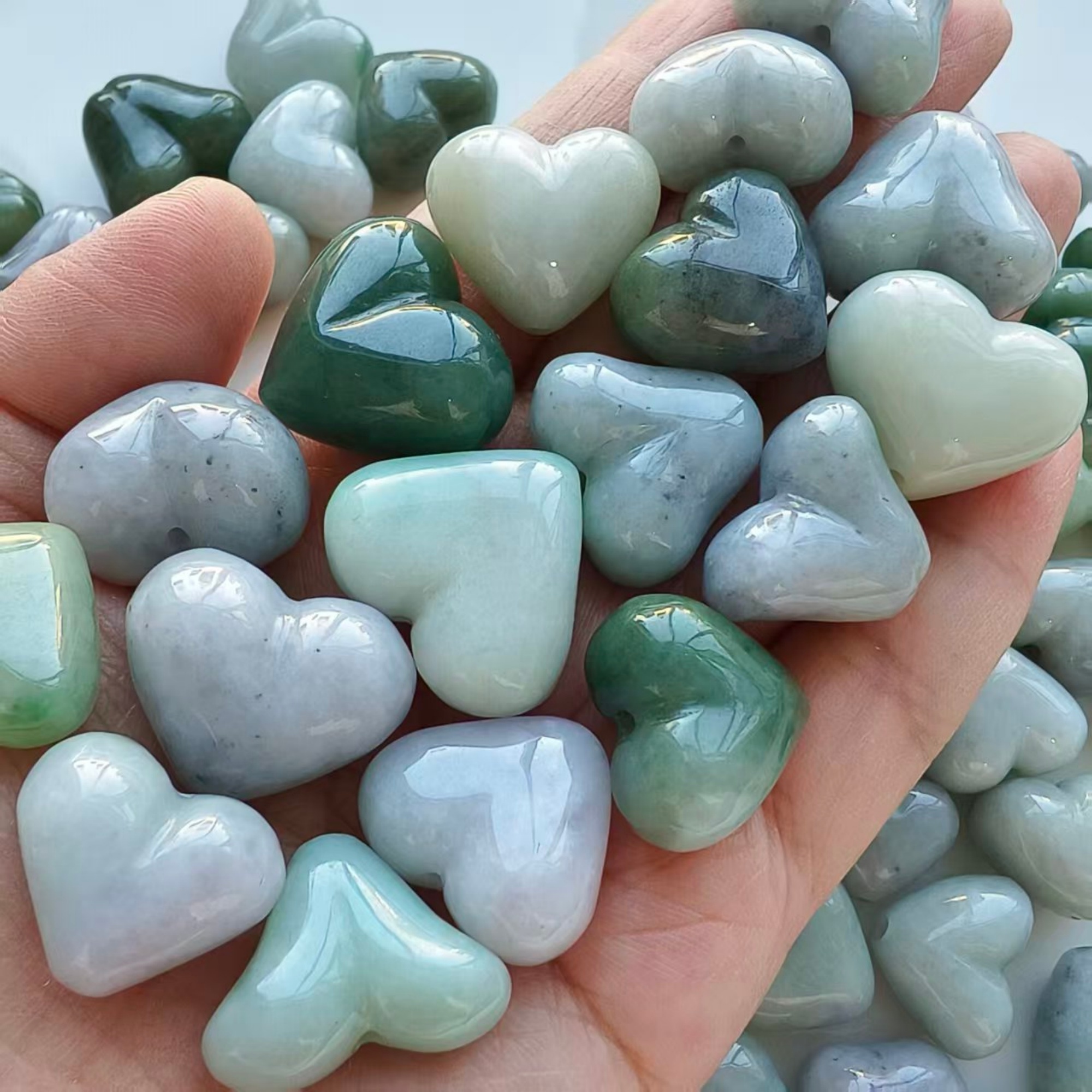 DDP 5pcs 18-22mm Natural Certificated Type A Untreated White Green Burmese Jadeite Heart Beads