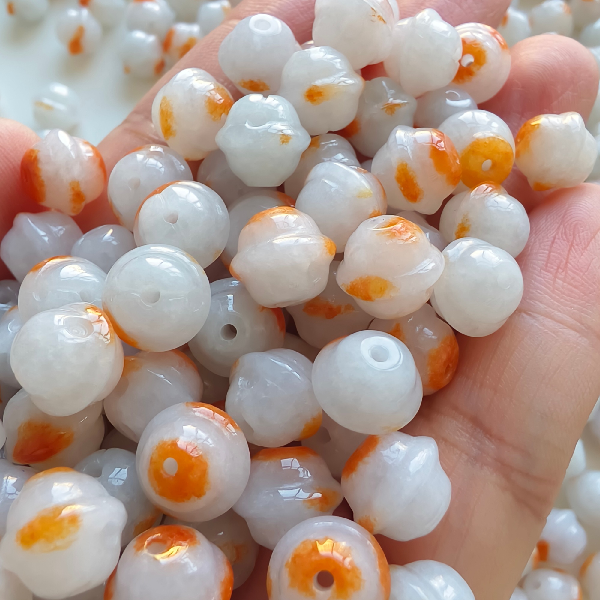 DDP 20pcs 9X10mm Natural Certificated Red White Burmese Jadeite Lantern Beads