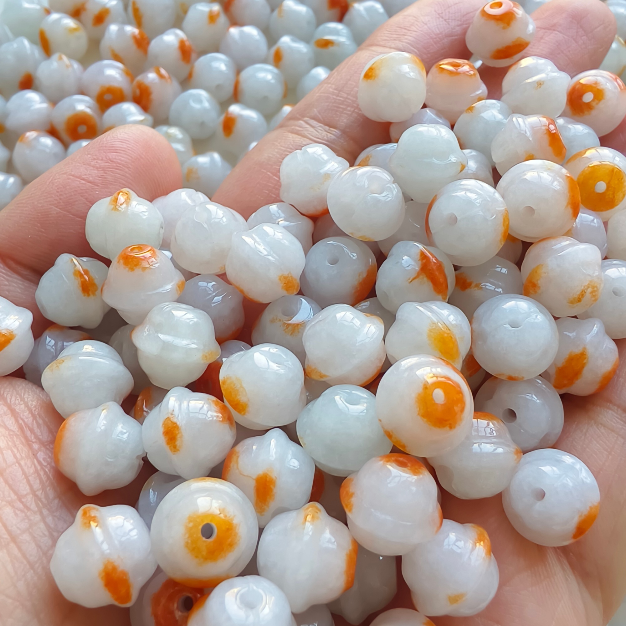 DDP 20pcs 9X10mm Natural Certificated Red White Burmese Jadeite Lantern Beads