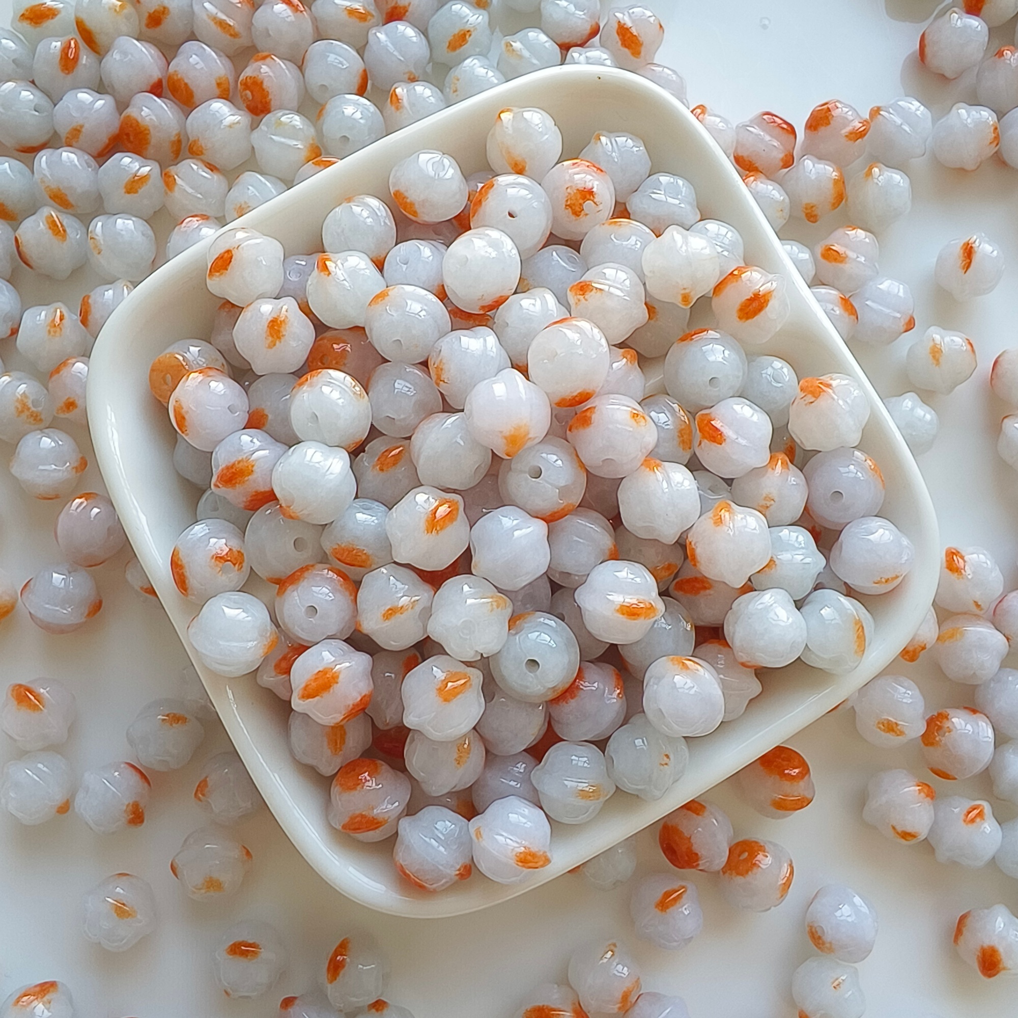 DDP 20pcs 9X10mm Natural Certificated Red White Burmese Jadeite Lantern Beads