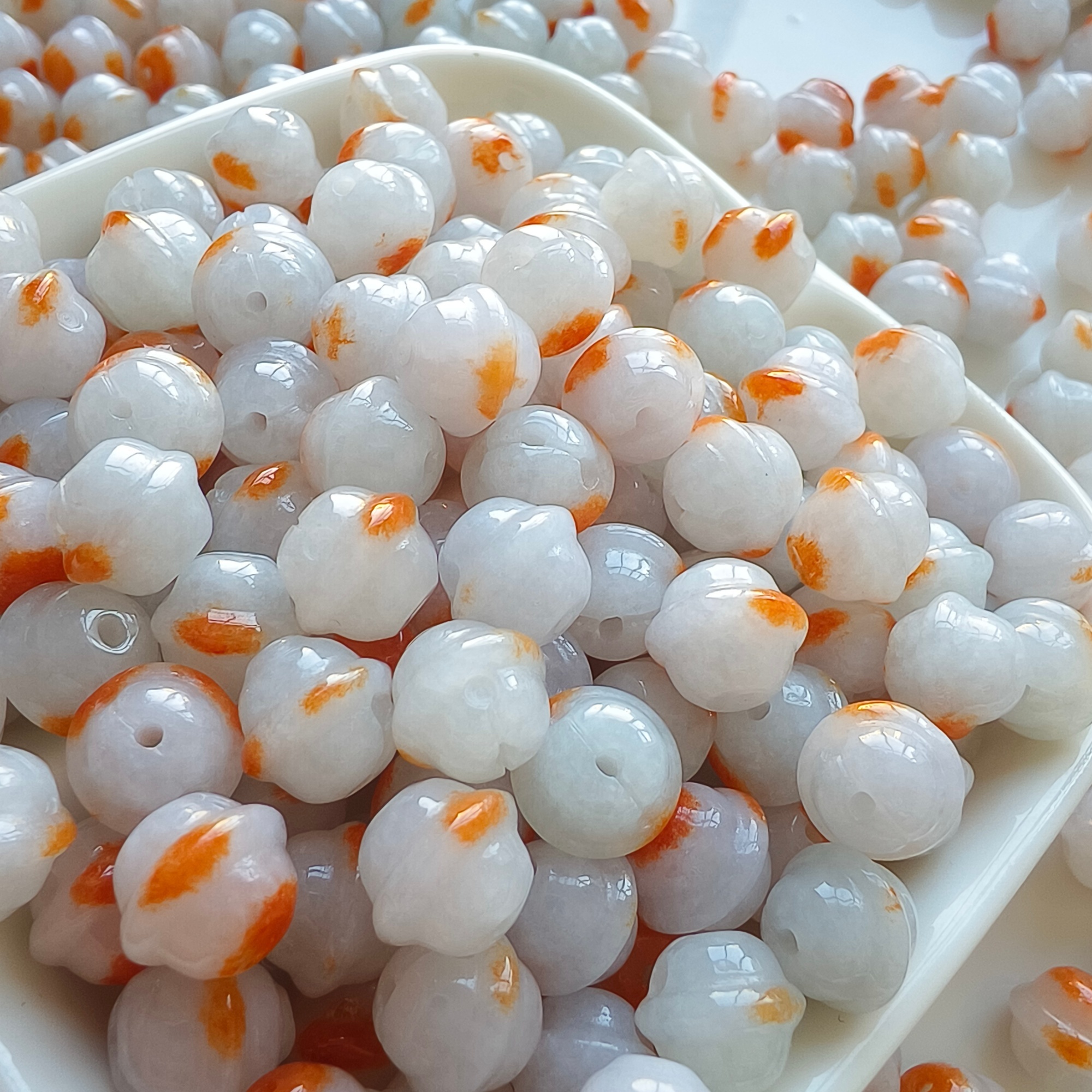 DDP 20pcs 9X10mm Natural Certificated Red White Burmese Jadeite Lantern Beads