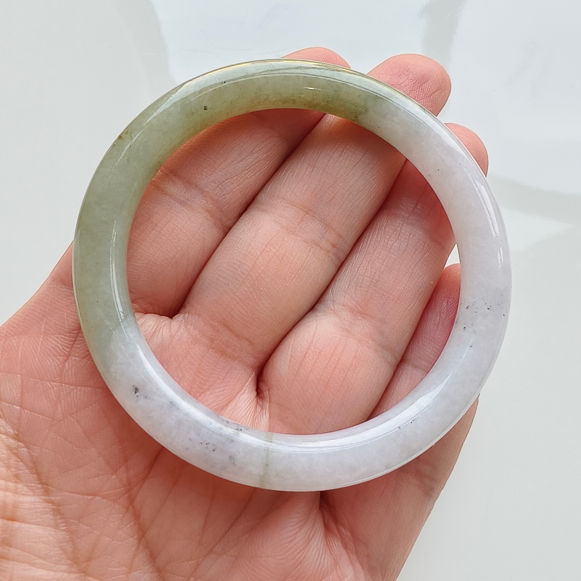 DDP 51mm Natural Green White Burmese Jadeite Round Band Bangle