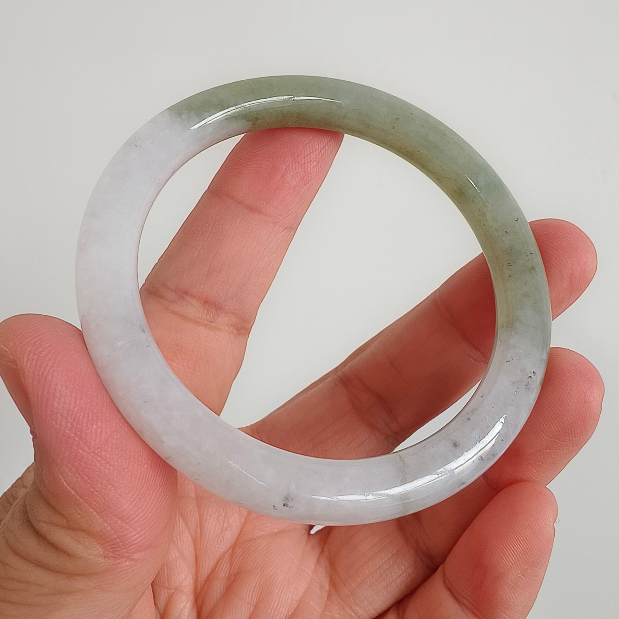 DDP 51mm Natural Green White Burmese Jadeite Round Band Bangle