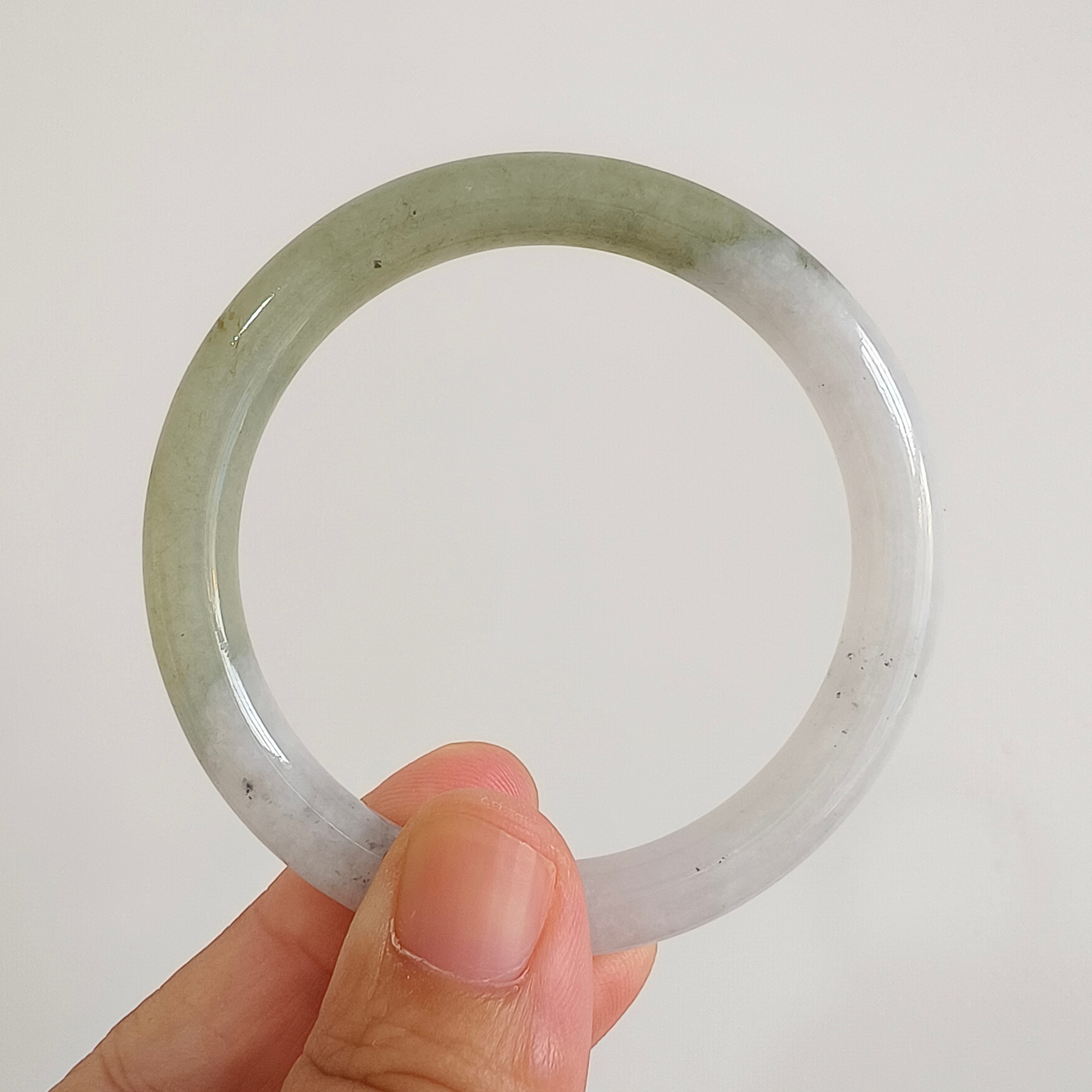 DDP 51mm Natural Green White Burmese Jadeite Round Band Bangle