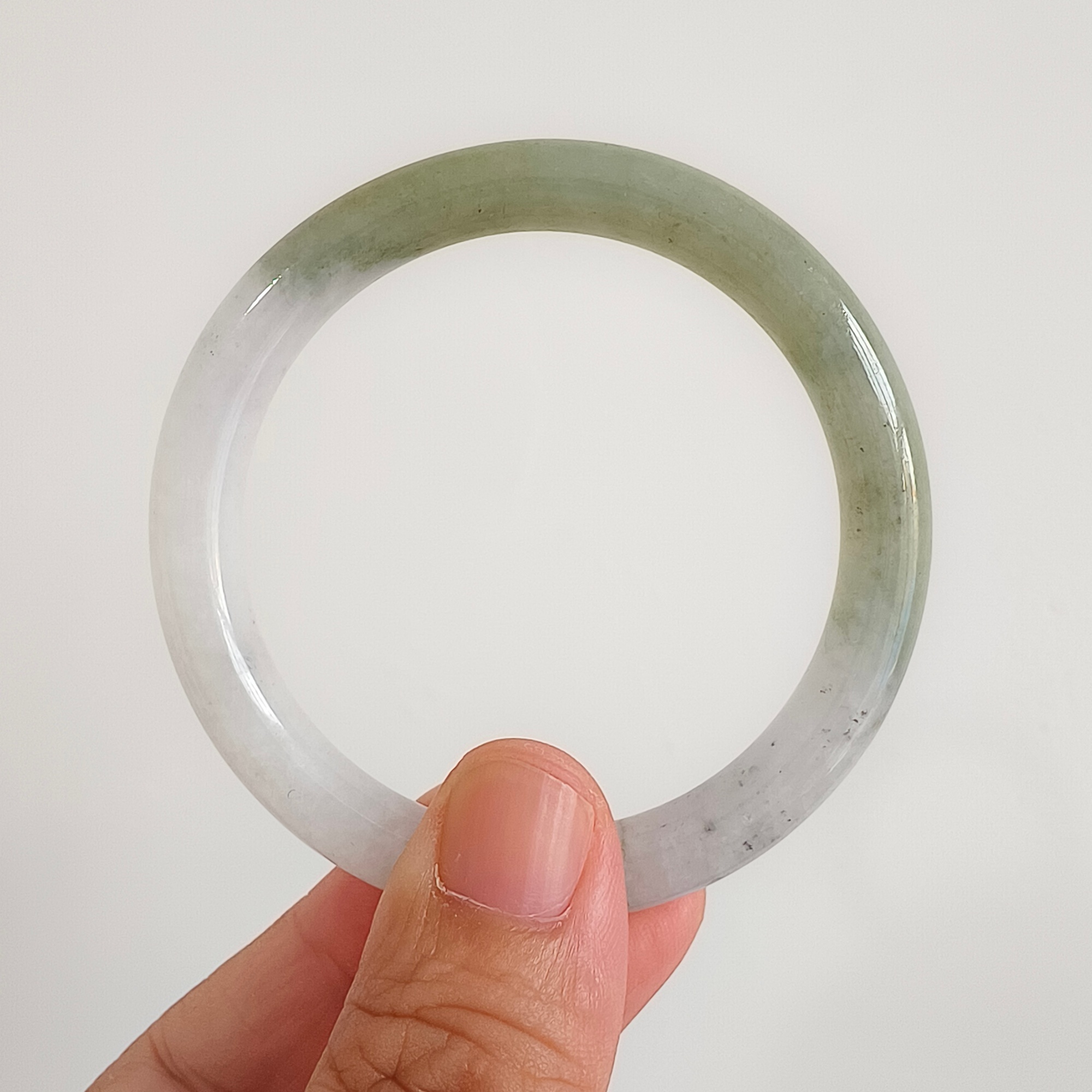 DDP 51mm Natural Green White Burmese Jadeite Round Band Bangle