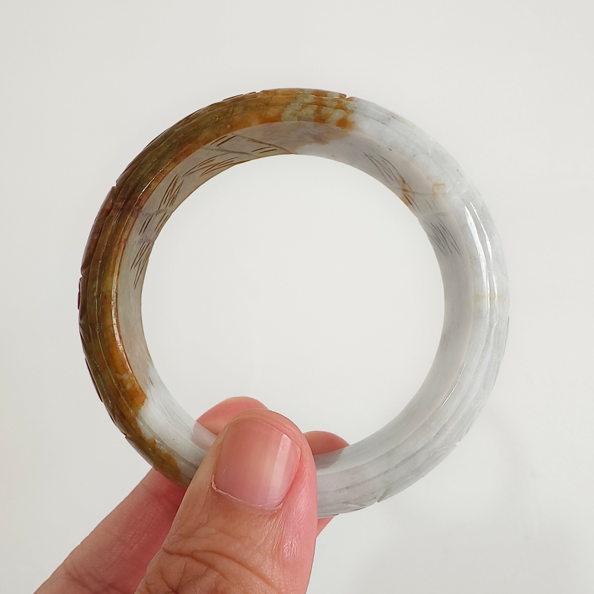DDP 54.5mm Natural Yellow White Burmese Jadeite Round Band Bangle With Ruyi Carved