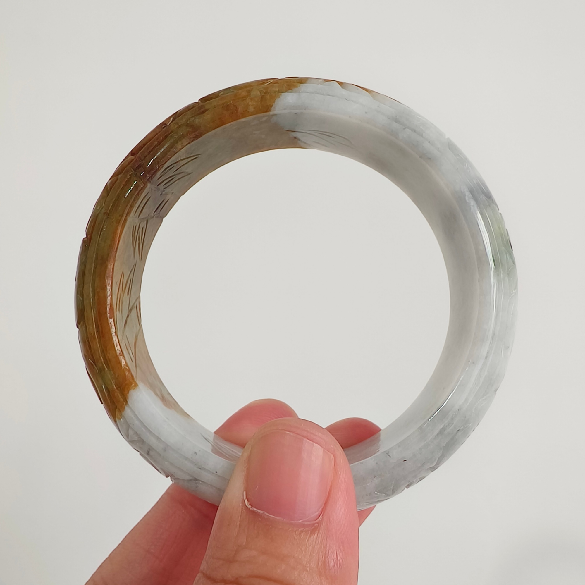 DDP 54.5mm Natural Yellow White Burmese Jadeite Round Band Bangle With Ruyi Carved