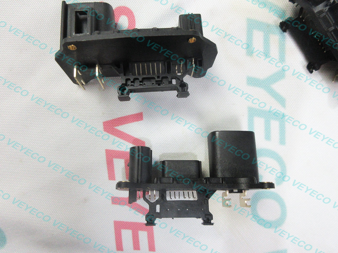 New SSteering Rack Motor Control Unit Housing Shell Cover Plug for Ford Focus Kuga