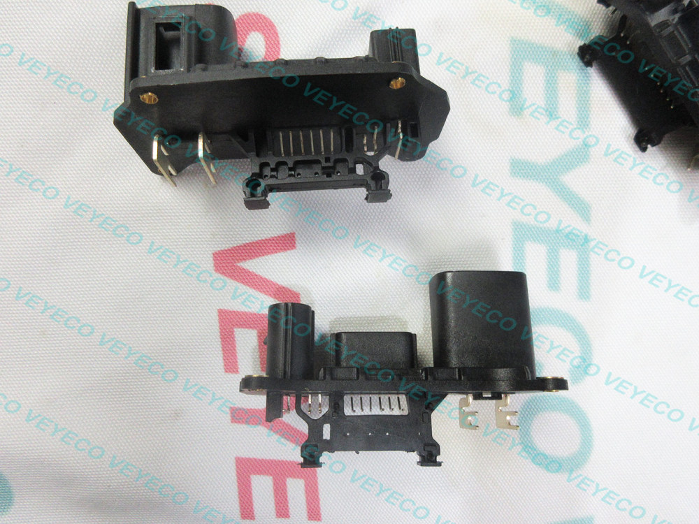 New SSteering Rack Motor Control Unit Housing Shell Cover Plug for Ford Focus Kuga