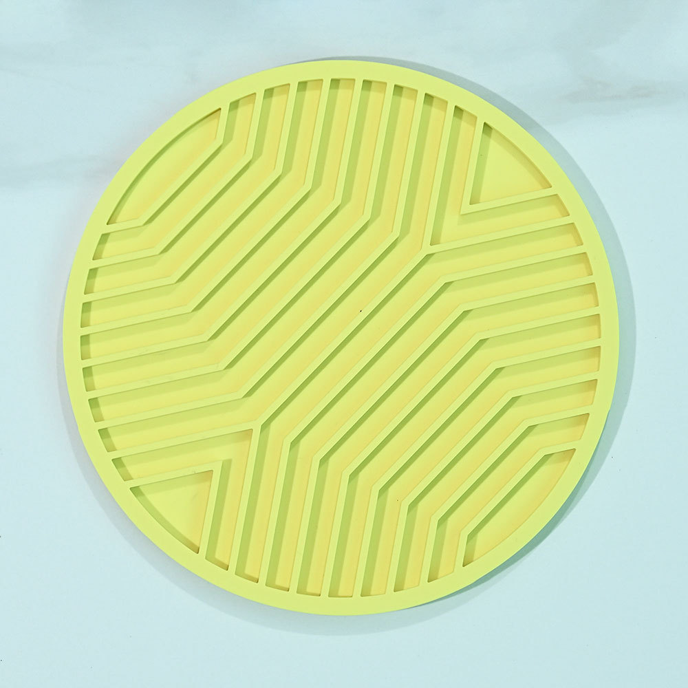 Multifunctional placemats and coasters