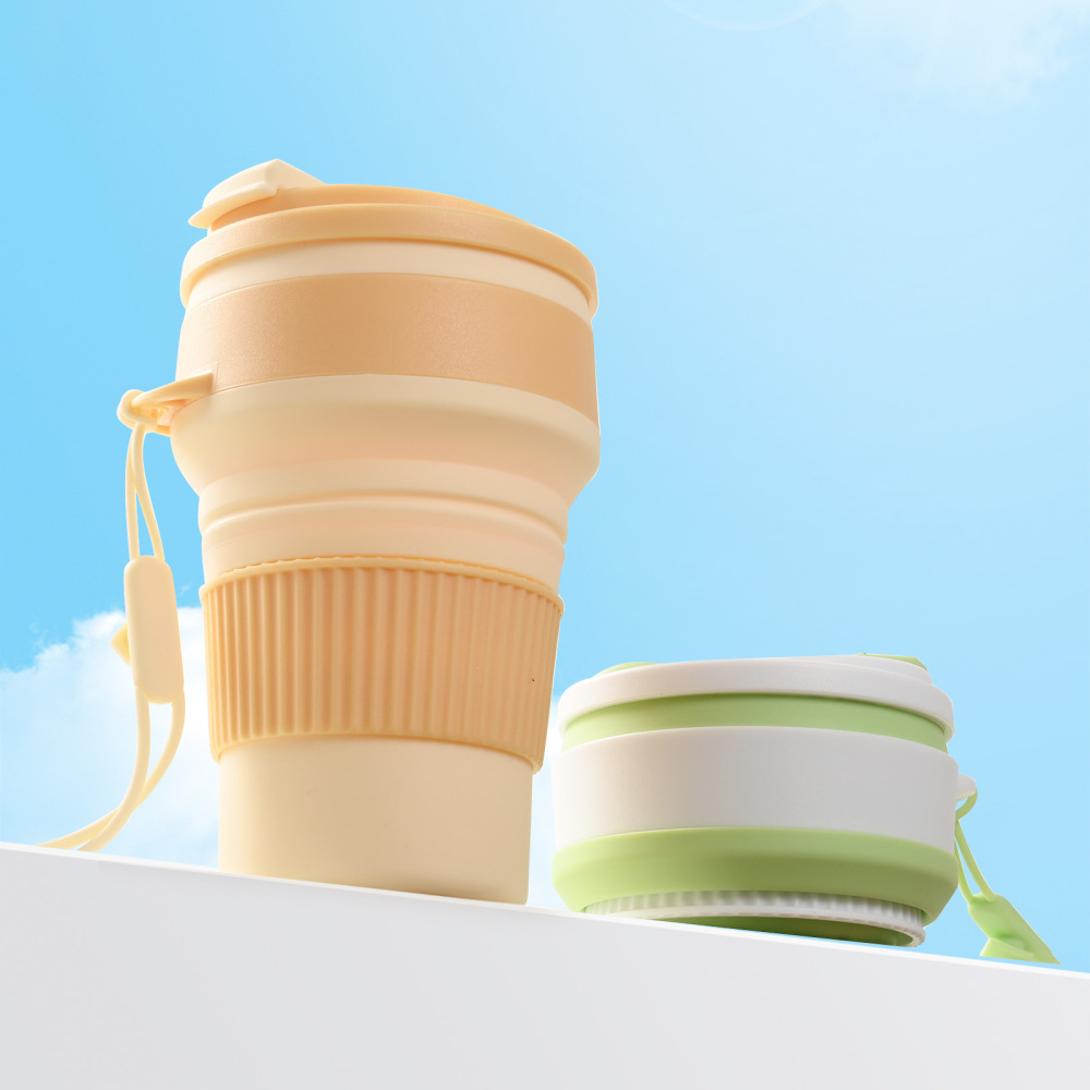 Portable silicone foldable water cup with thermal protection function