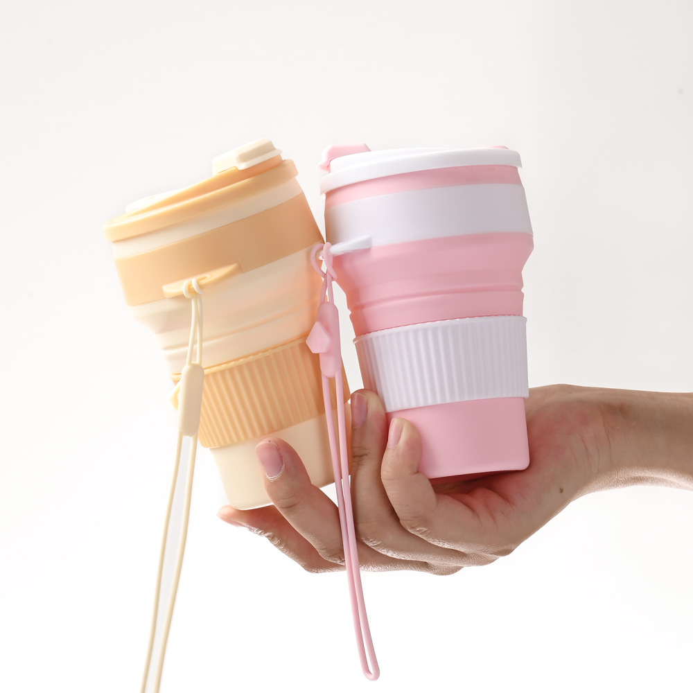 Portable silicone foldable water cup with thermal protection function