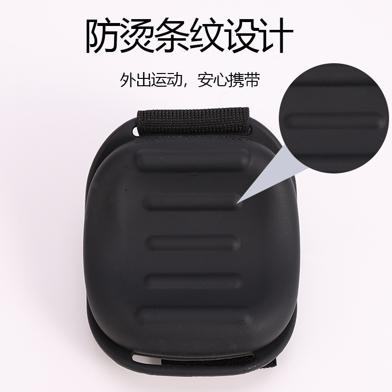 Wrist water bottle