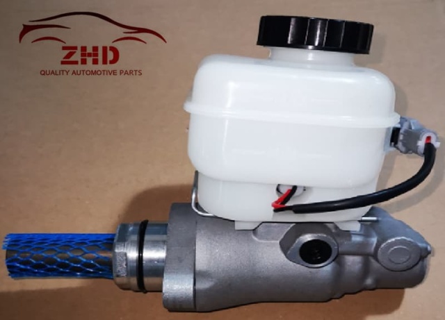 1KD 2KD 2TR Brake Master Cylinder For Toyota Hiace Commuter KDH212 KDH201 KDH202 TRH203 TRH223 TRH221 OEM 47207-26010 BMT-918