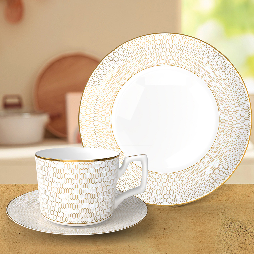 Bone China steak plates, cake plates, vegetable plates and tableware