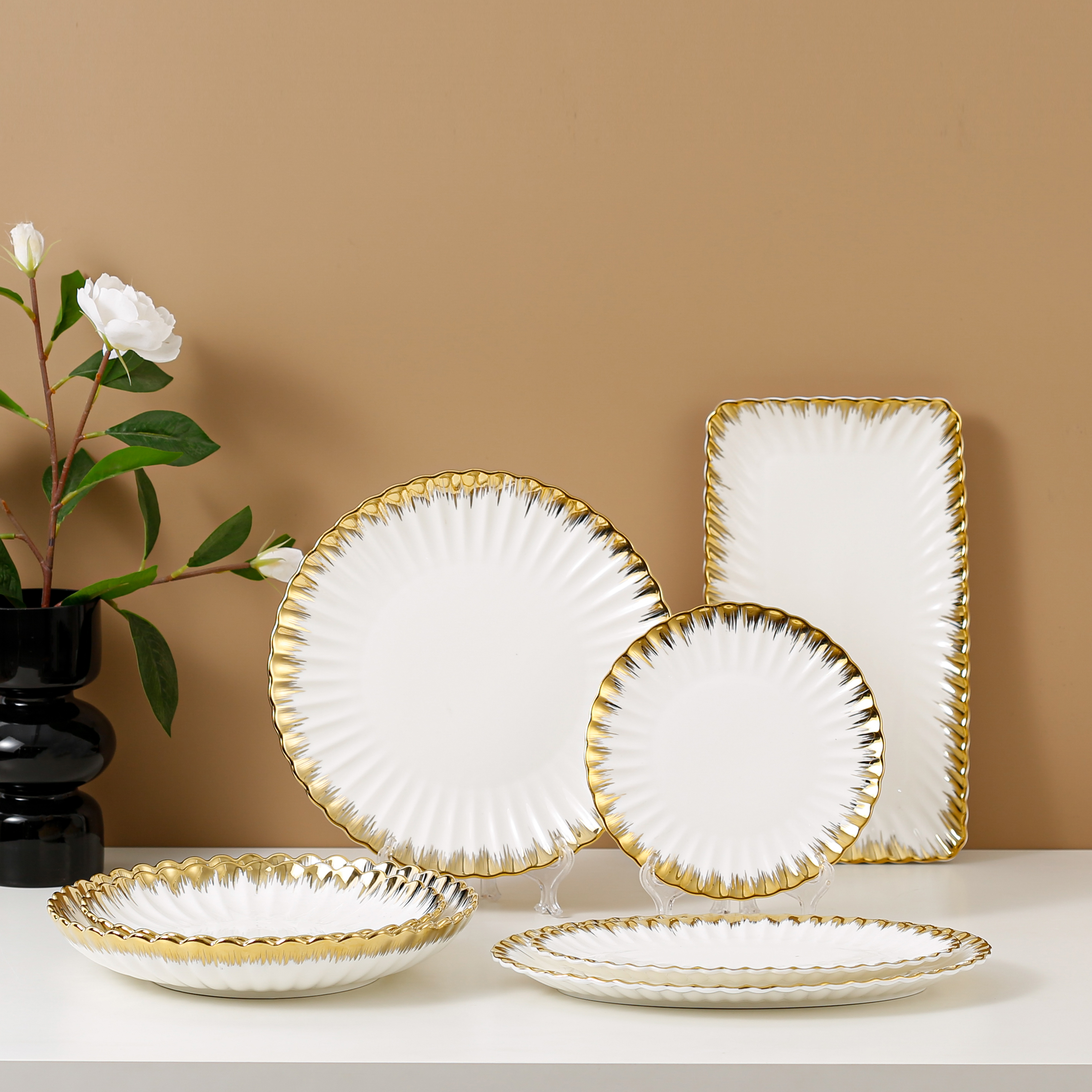Custom Wedding Use Matte Gold Ceramic Dinner Plate