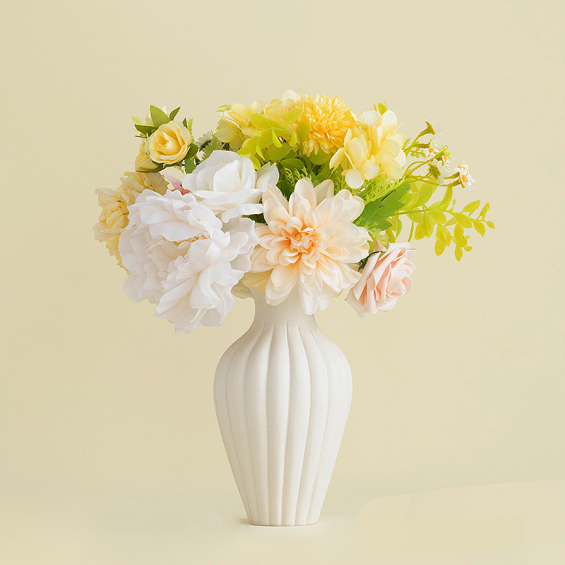 Wholesale of creative ceramic vases, high-end decorative vase