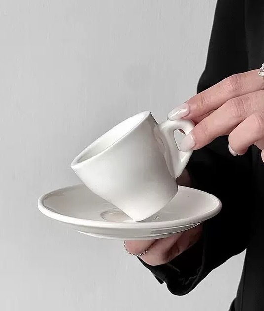 Elegant 80ml white ceramic espresso cup & saucer set