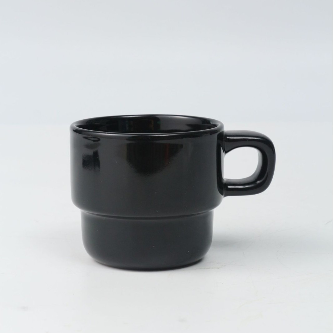 Ceramic stacked coffee cups can be customized with logos