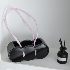 Instagram-Style Ceramic Handheld Flower Basket Bag Vase, High-Value Florist Gift Artistic Flower Arrangement Container Vase Without Flower