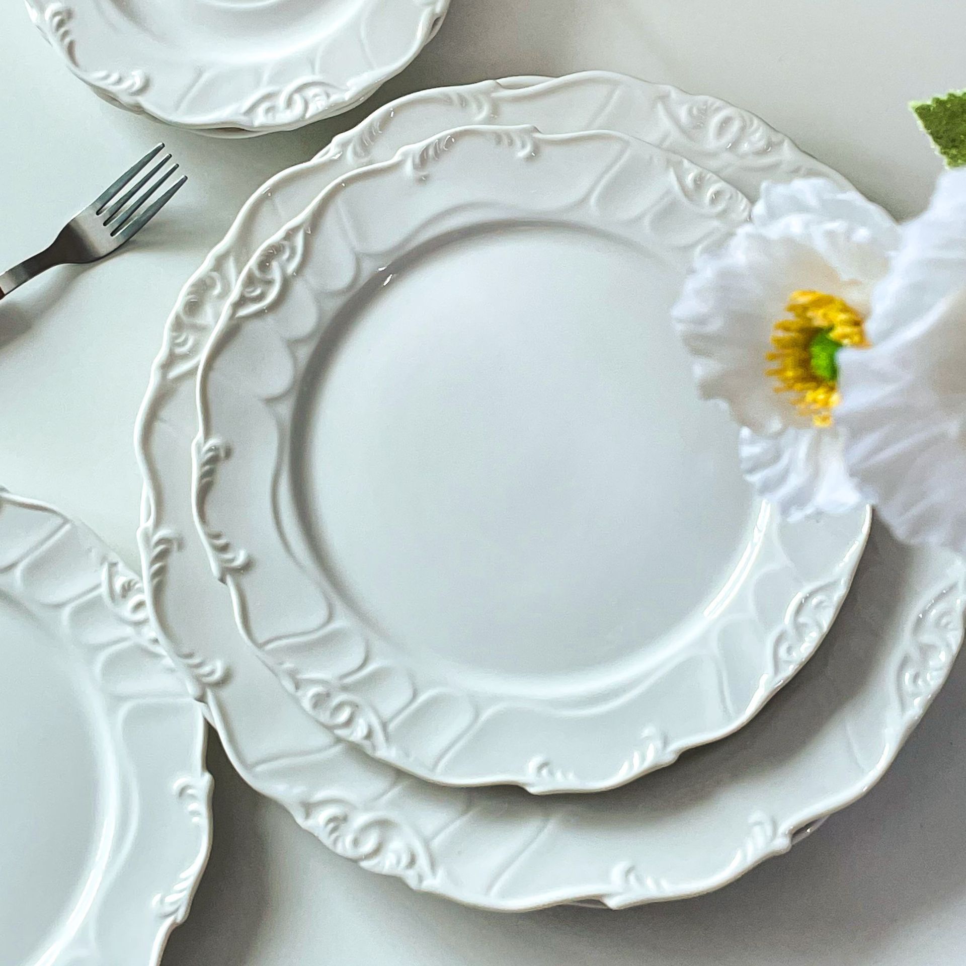 Elegant White Porcelain Wedding Dinnerware Set | Baroque Scalloped Plates & Serving Dishes for Bridal Reception