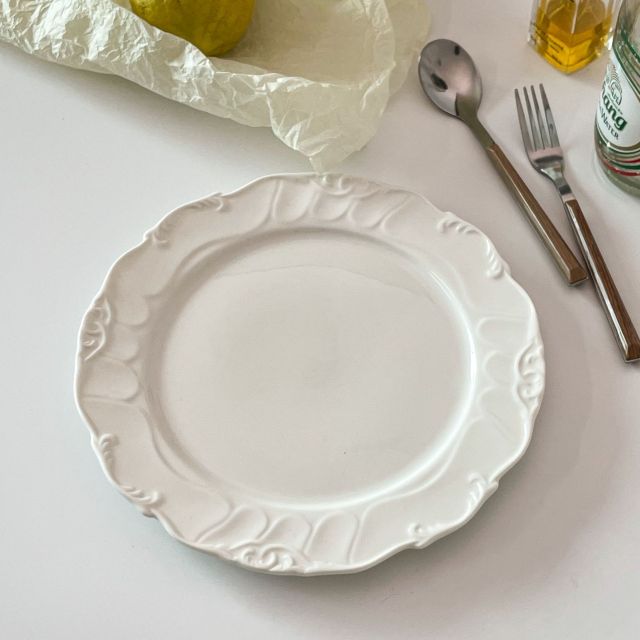 Elegant White Porcelain Wedding Dinnerware Set | Baroque Scalloped Plates & Serving Dishes for Bridal Reception