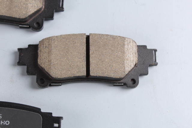 Toyota Tsusho Ceramic Brake Pads 04466-47051 For Toyota Prius ZVW41 2011-